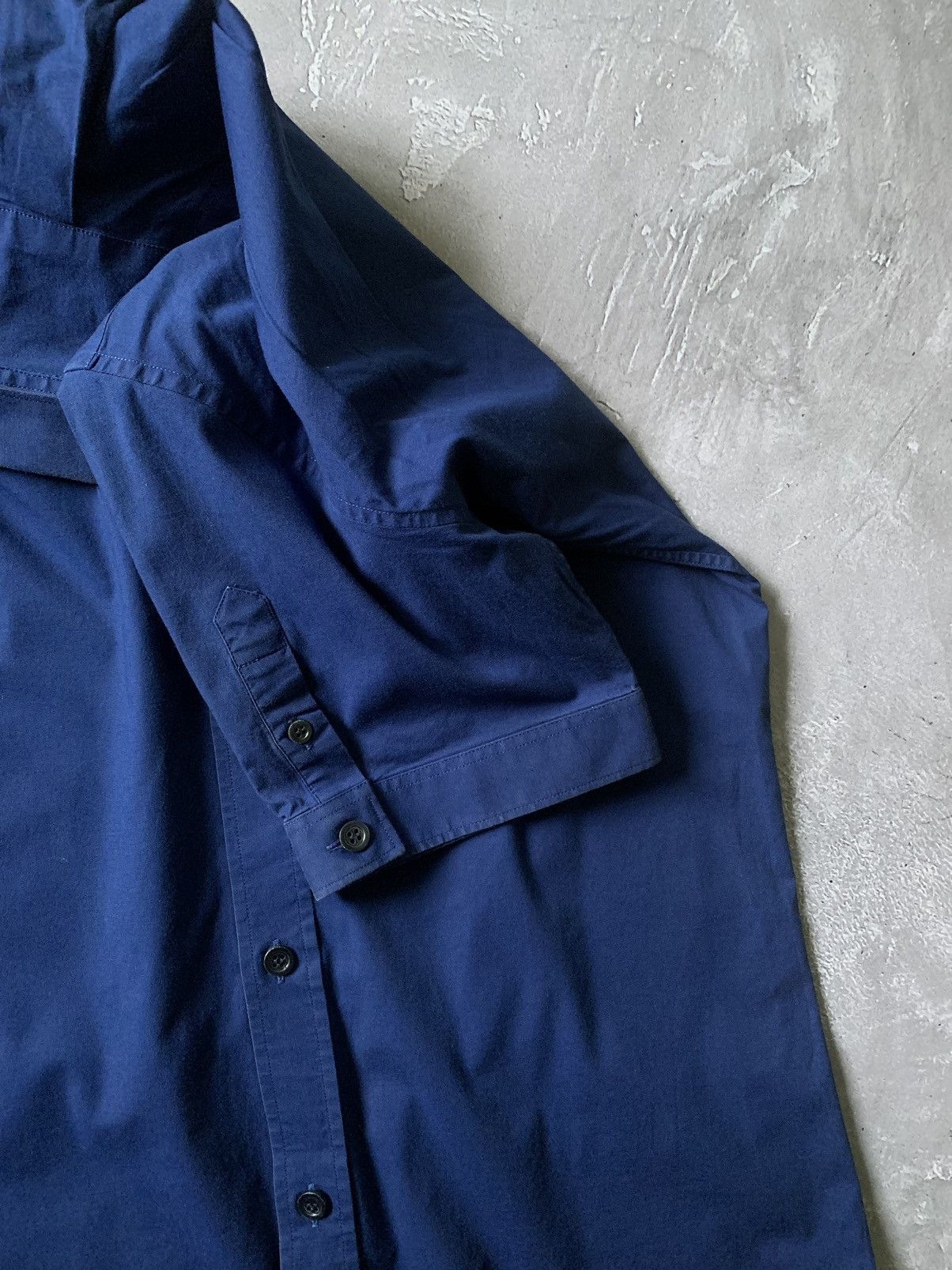 Alexander McQueen Alexander McQueen button up short sleeve shirts vintage Size US S / EU 44-46 / 1 - 4 Thumbnail