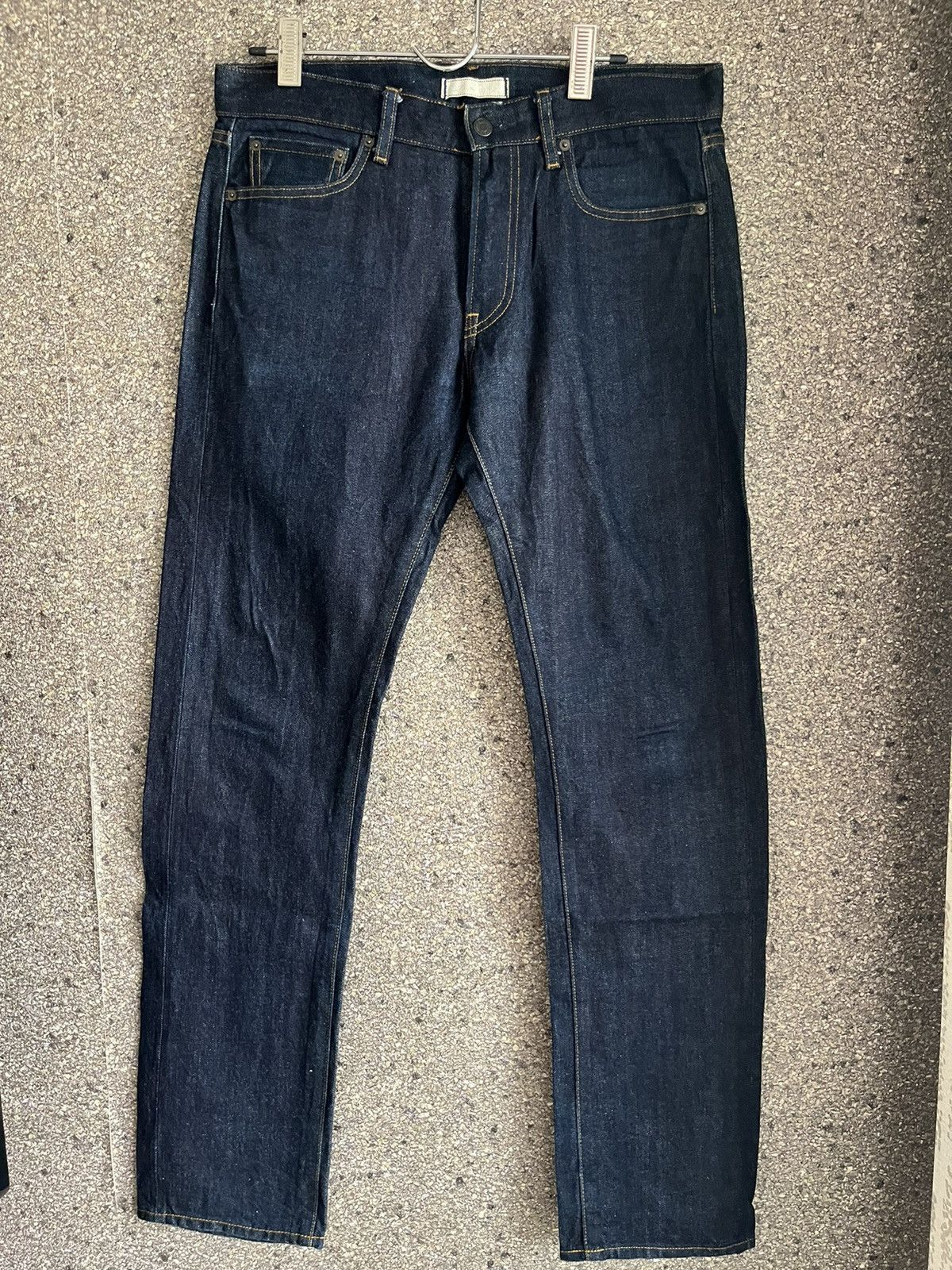 Japanese Brand Uniqlo ft48 Size US 34 / EU 50 - 1 Thumbnail