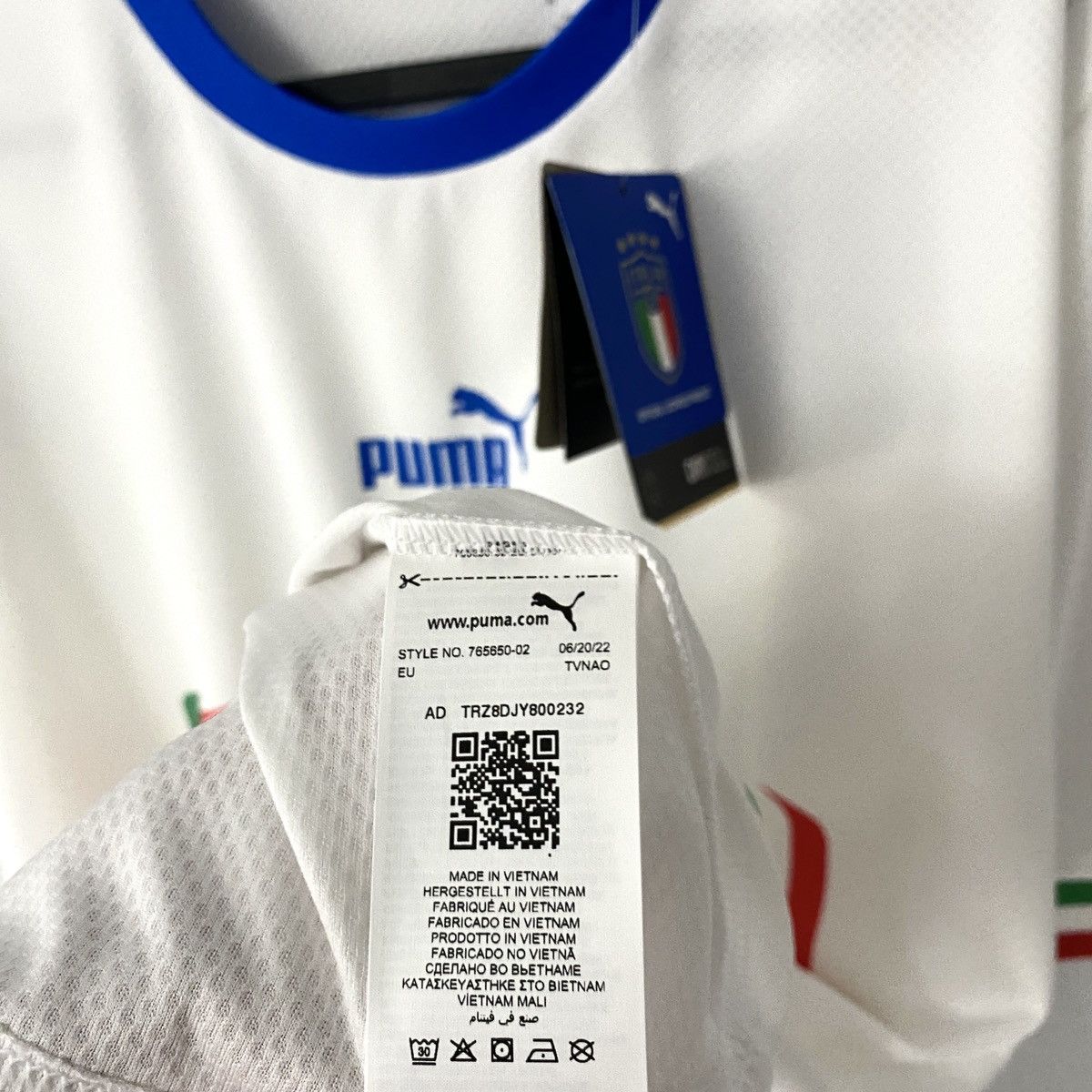 Vintage M 2022 2023 Italy National Puma Away Kit Soccer Jersey Shirt Size US M / EU 48-50 / 2 - 7 Thumbnail