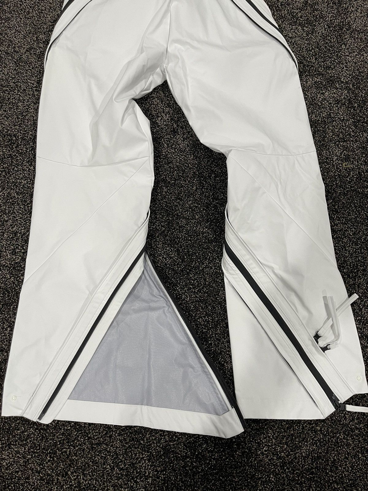 POST ARCHIVE FACTION (PAF) Post Archive Faction PAF 4.0 Technical Pants Center White Size US 32 / EU 48 - 15 Thumbnail