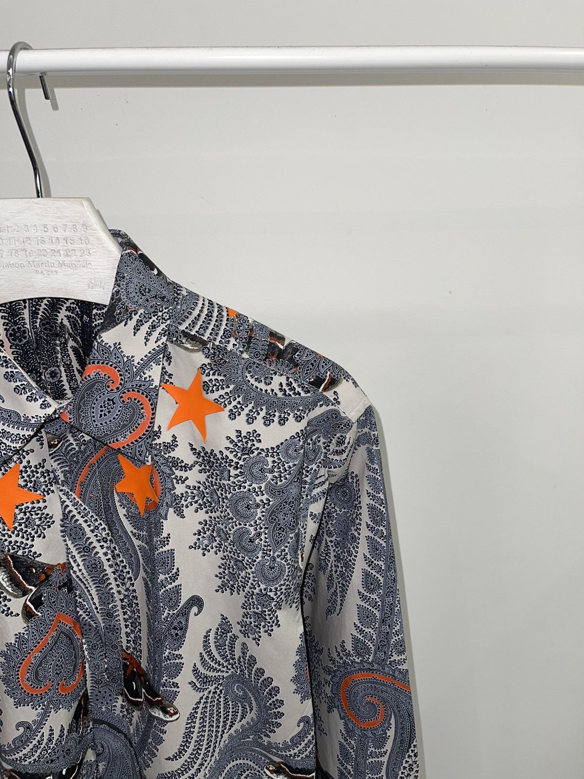 Givenchy Givenchy Paisley Butterfly Abstract All Over Printed Shirt Size US M / EU 48-50 / 2 - 2 Thumbnail