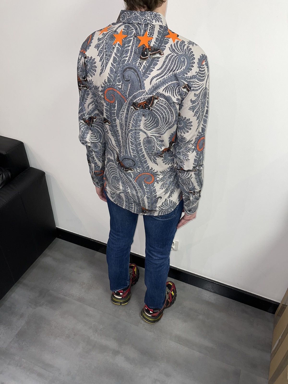 Givenchy Givenchy Paisley Butterfly Abstract All Over Printed Shirt Size US M / EU 48-50 / 2 - 8 Thumbnail