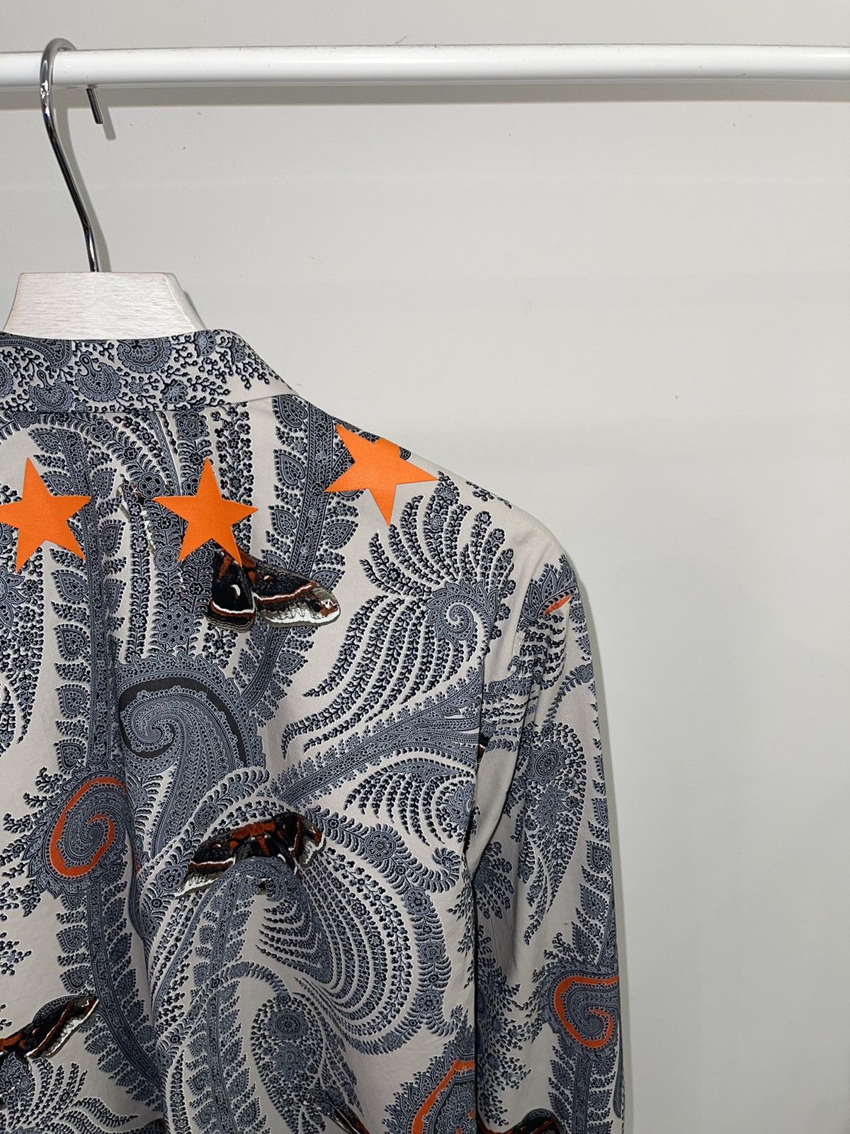 Givenchy Givenchy Paisley Butterfly Abstract All Over Printed Shirt Size US M / EU 48-50 / 2 - 5 Thumbnail