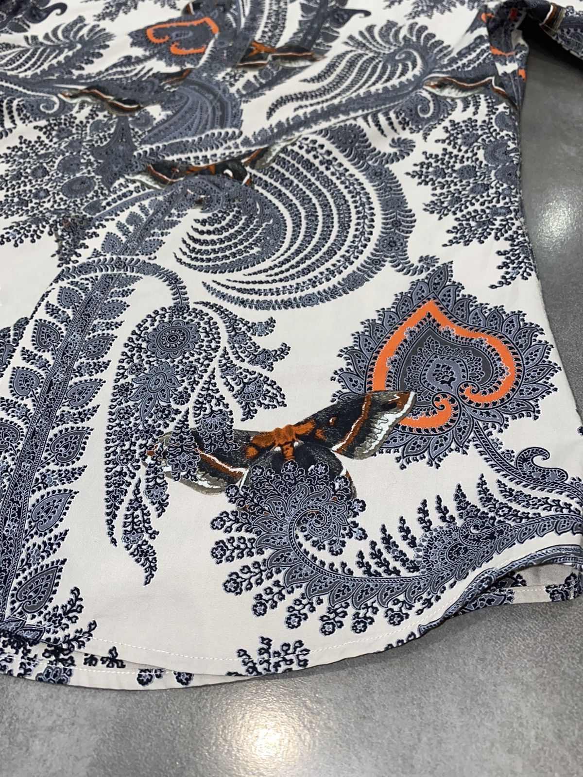 Givenchy Givenchy Paisley Butterfly Abstract All Over Printed Shirt Size US M / EU 48-50 / 2 - 10 Thumbnail