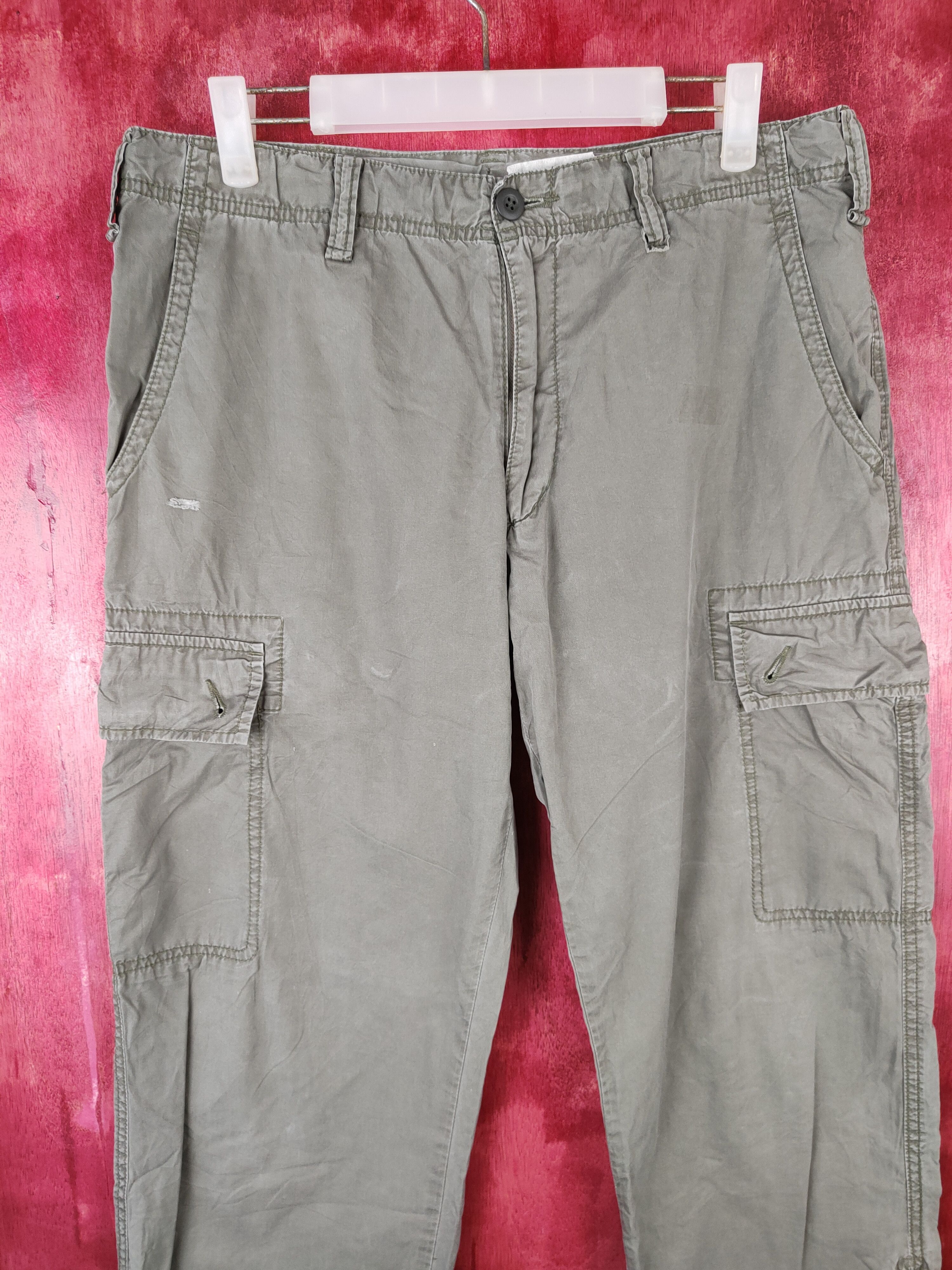Japanese Brand × Uniqlo Uniqlo Army Green Multi Pocket Tactical Cargo Pants #5308 Size US 32 / EU 48 - 2 Thumbnail