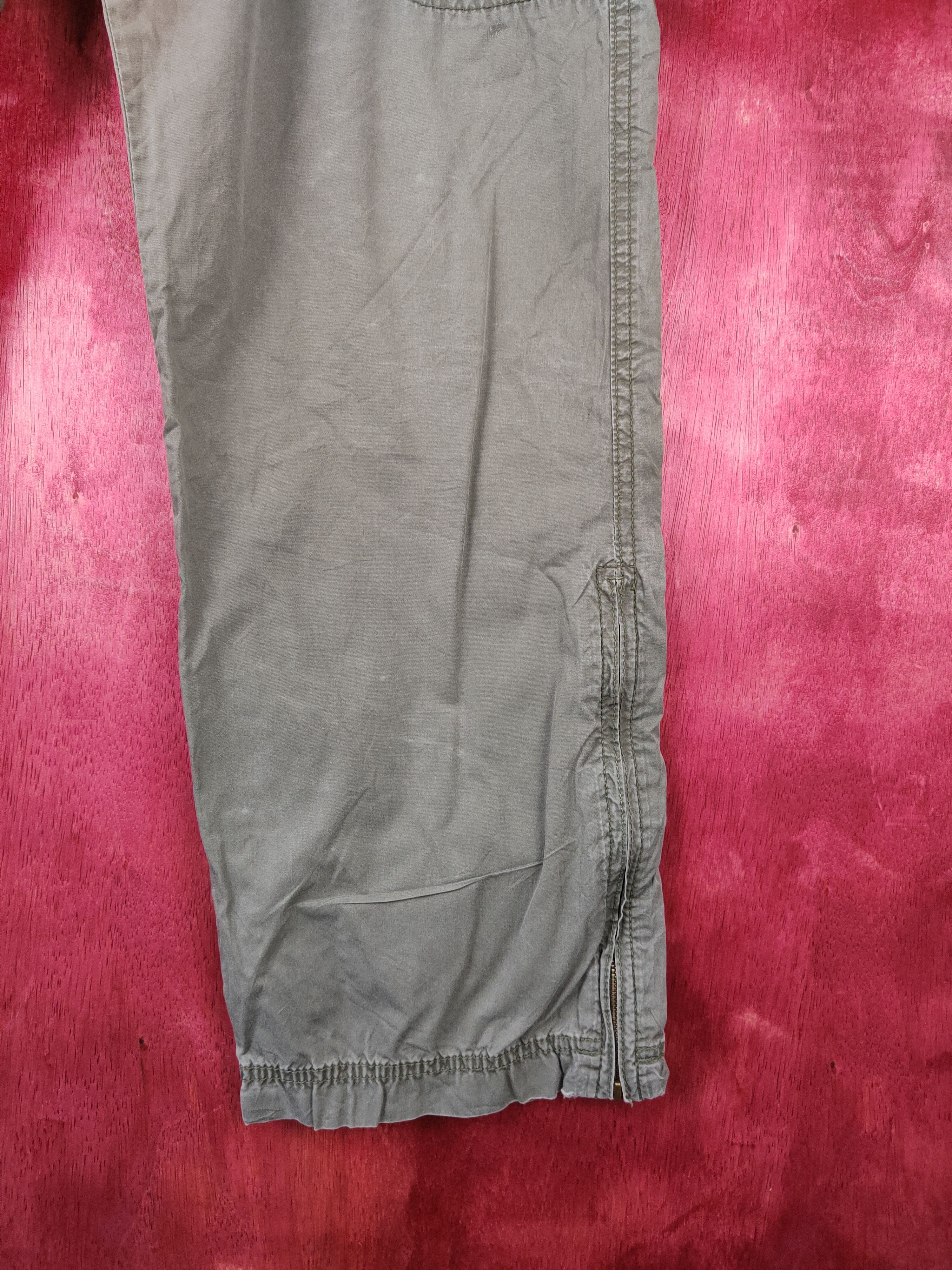 Japanese Brand × Uniqlo Uniqlo Army Green Multi Pocket Tactical Cargo Pants #5308 Size US 32 / EU 48 - 6 Thumbnail