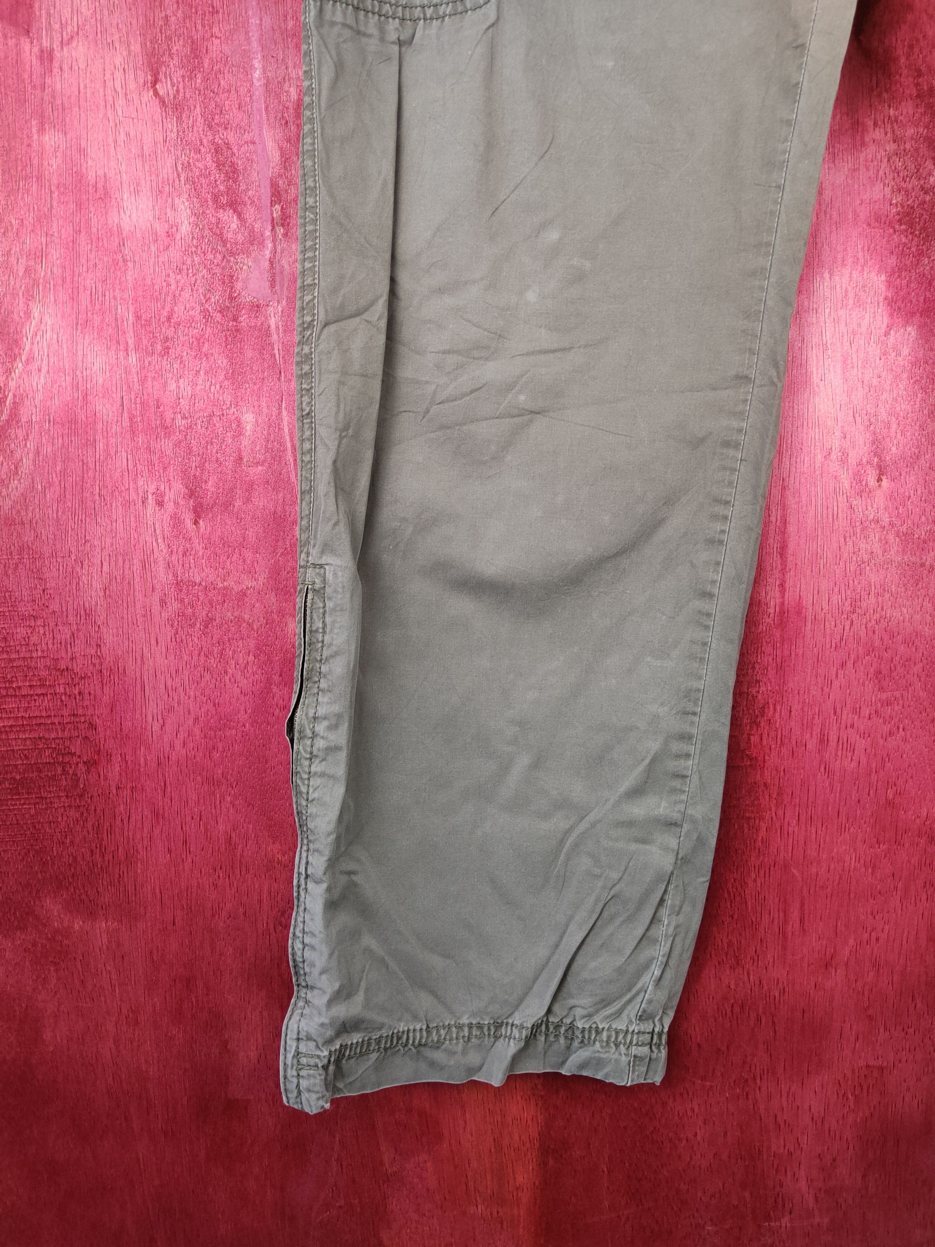 Japanese Brand × Uniqlo Uniqlo Army Green Multi Pocket Tactical Cargo Pants #5308 Size US 32 / EU 48 - 4 Thumbnail