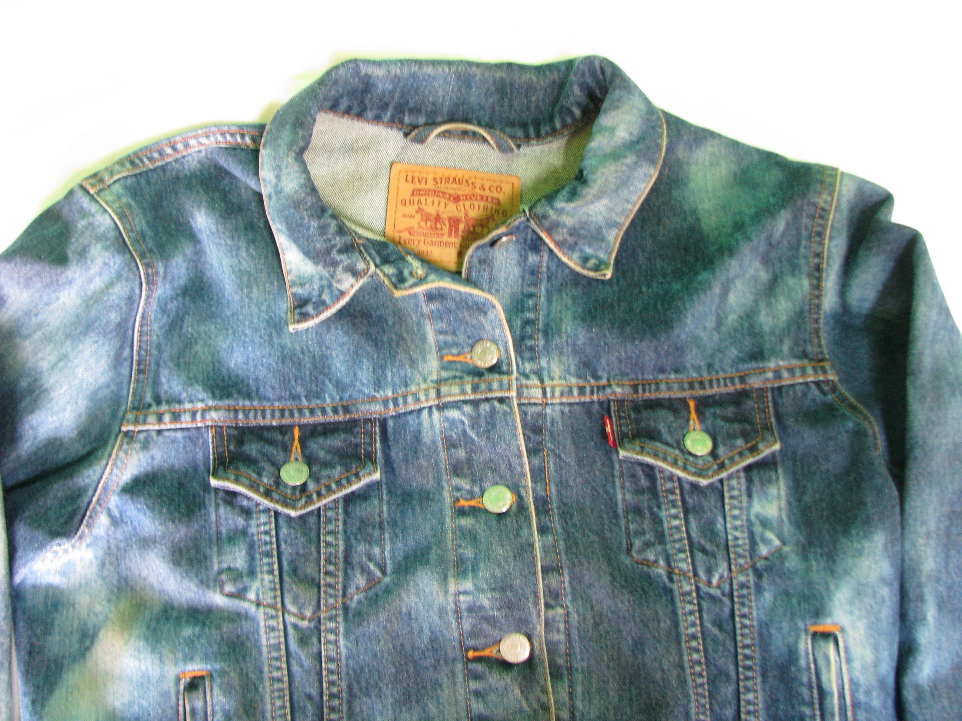Levi's Levi's Custom Parrot Graphic Acid-Wash Denim Jacket Size US L / EU 52-54 / 3 - 6 Thumbnail