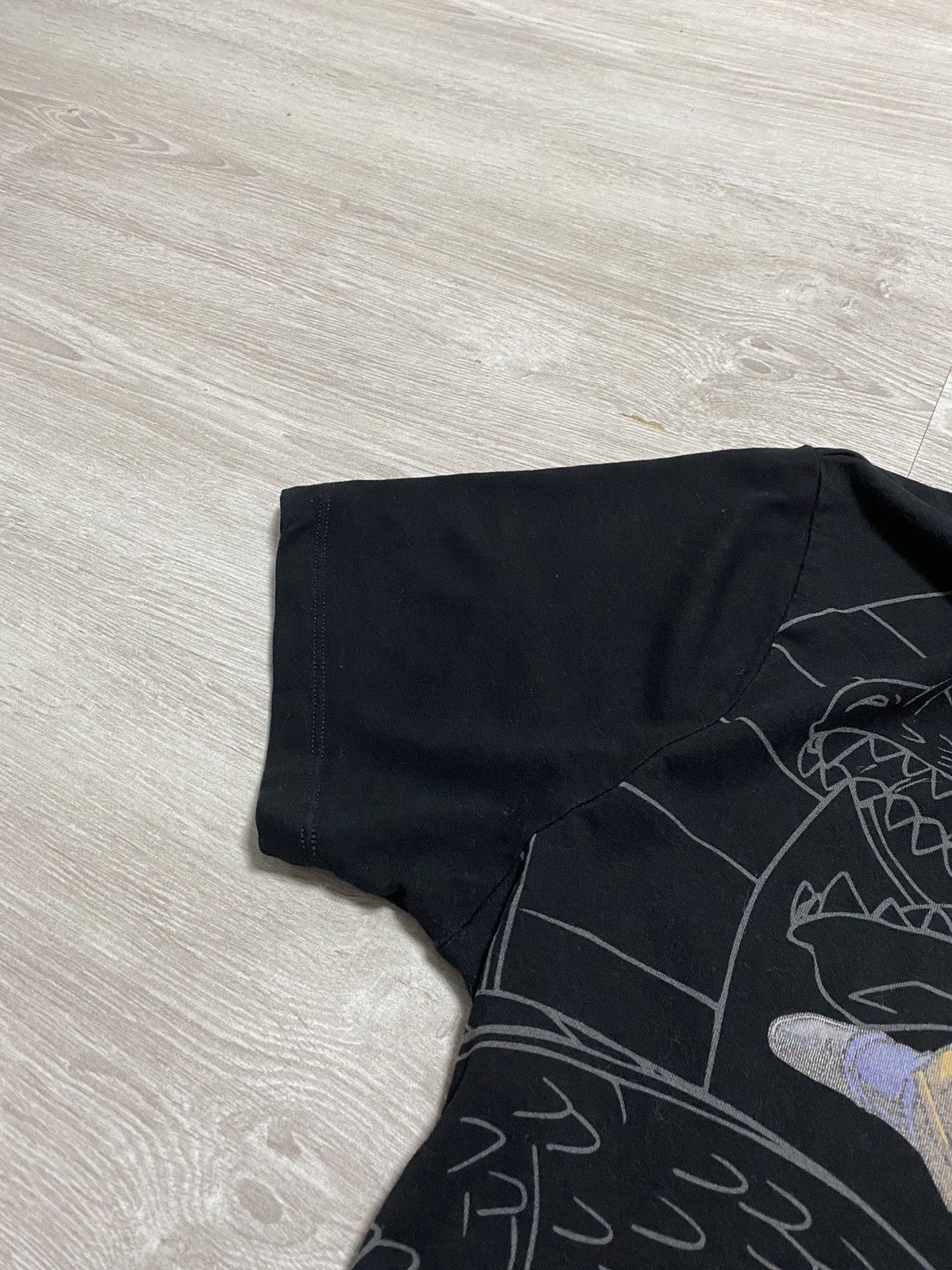 Anime Anime Dragon z Ball tee size L big logo Size US L / EU 52-54 / 3 - 6 Thumbnail