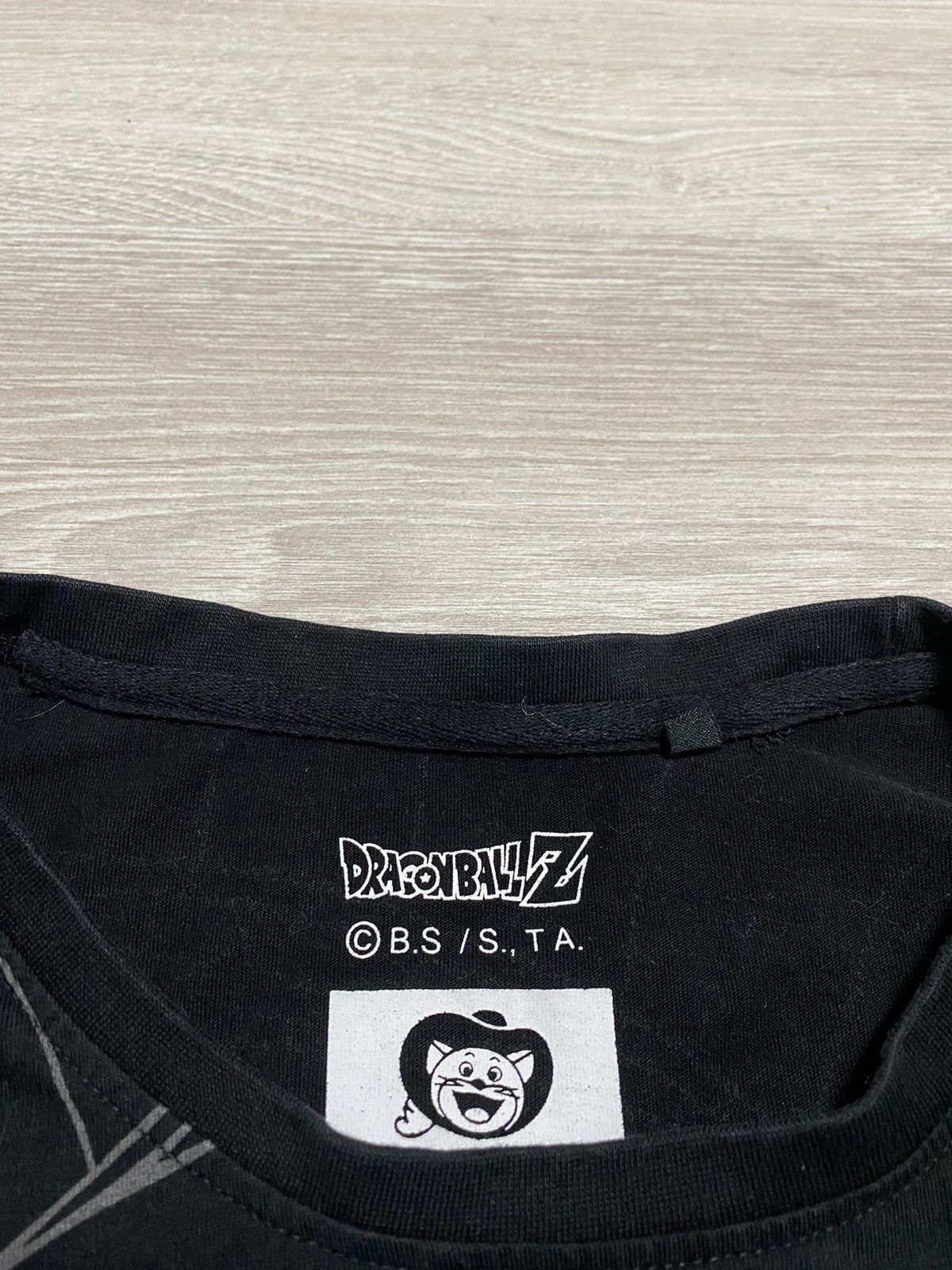 Anime Anime Dragon z Ball tee size L big logo Size US L / EU 52-54 / 3 - 4 Thumbnail