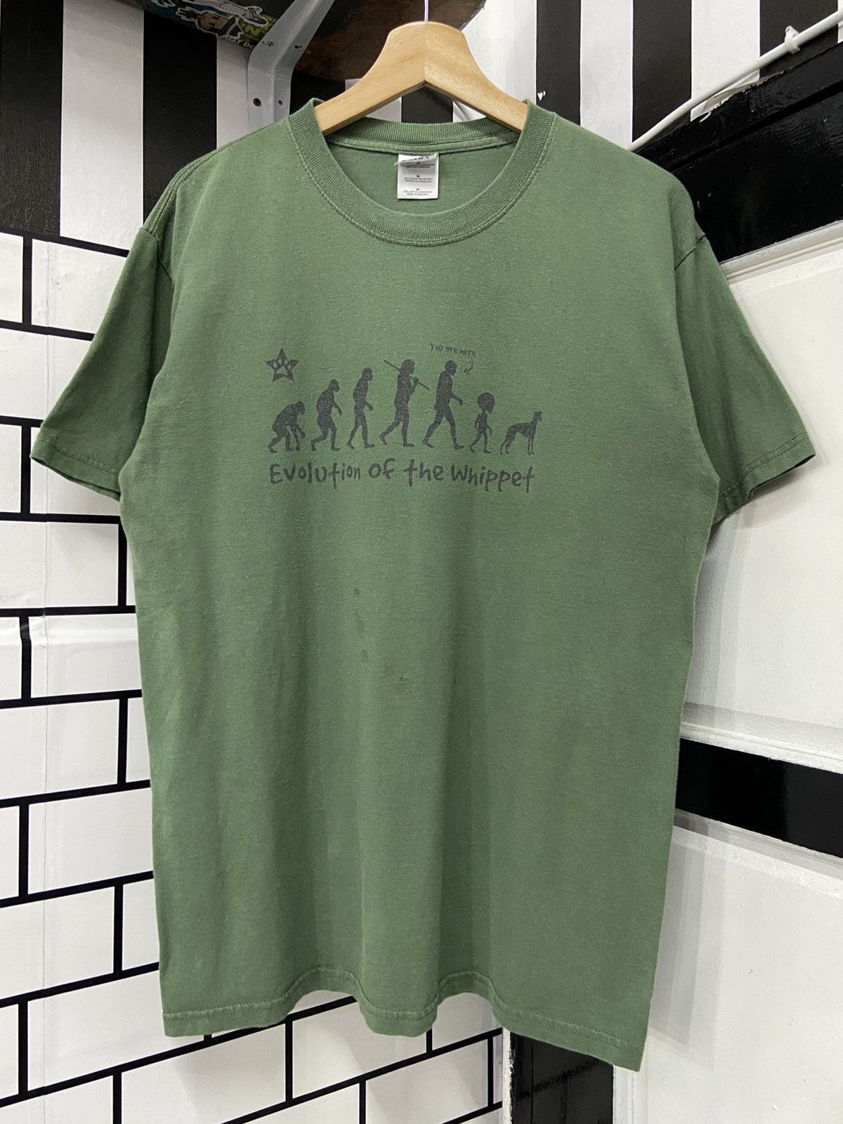 Arts & Science × Vintage Vintage Human Evolution Of The Whippet Darwin Theory Tshirt Size US M / EU 48-50 / 2 - 1 Thumbnail