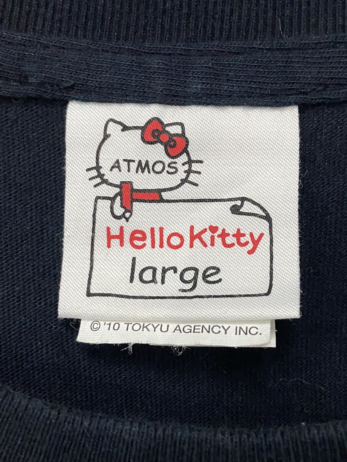 Japanese Brand × atmos Hello kitty X Atmos Japan Rare Collectible Tshirt Size US M / EU 48-50 / 2 - 7 Thumbnail