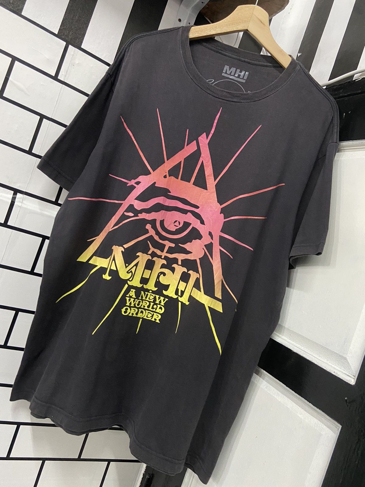 Japanese Brand × MHI × Maharishi MHI Maharishi A New World Order Eye Sun faded Vintage tee Size US L / EU 52-54 / 3 - 3 Thumbnail
