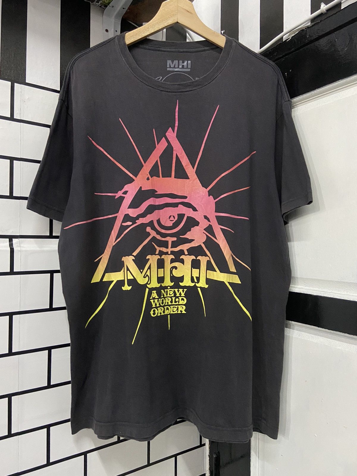 Japanese Brand × MHI × Maharishi MHI Maharishi A New World Order Eye Sun faded Vintage tee Size US L / EU 52-54 / 3 - 1 Thumbnail