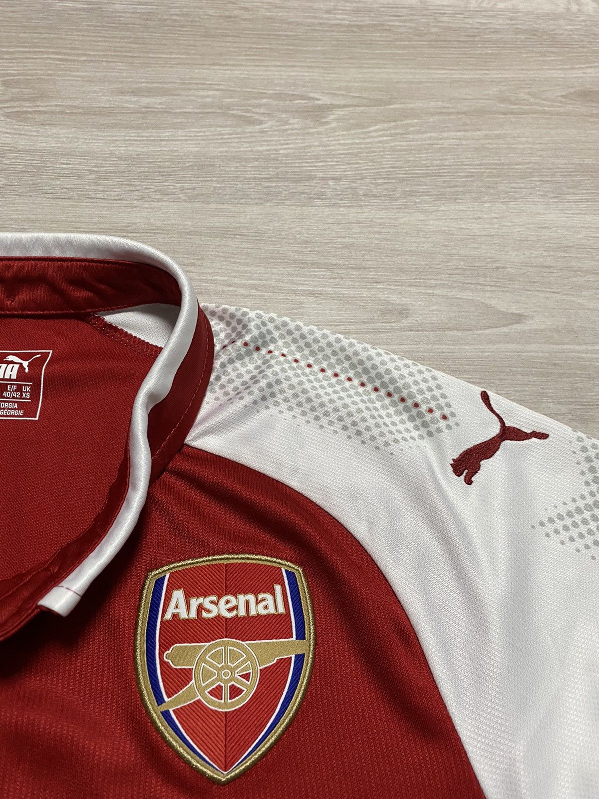 ARSNL PUMA ARSENAL Soccer Jersey Home away size S Size US S / EU 44-46 / 1 - 5 Thumbnail