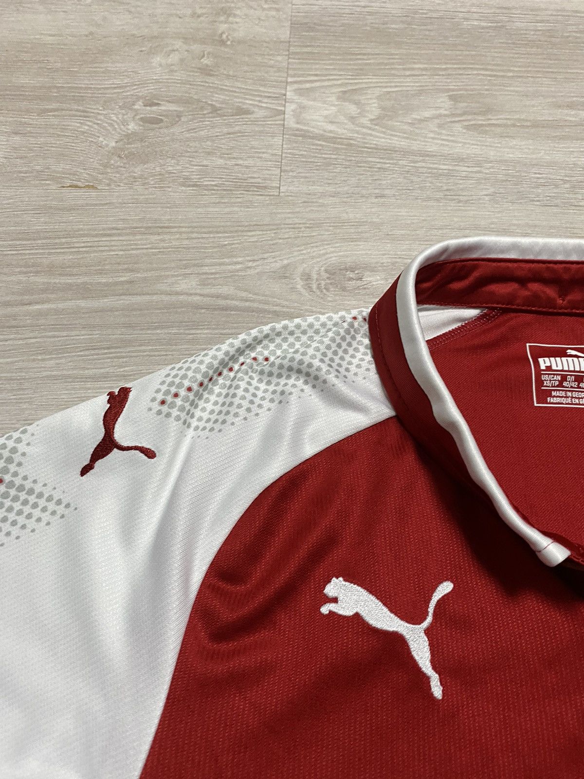 ARSNL PUMA ARSENAL Soccer Jersey Home away size S Size US S / EU 44-46 / 1 - 3 Thumbnail