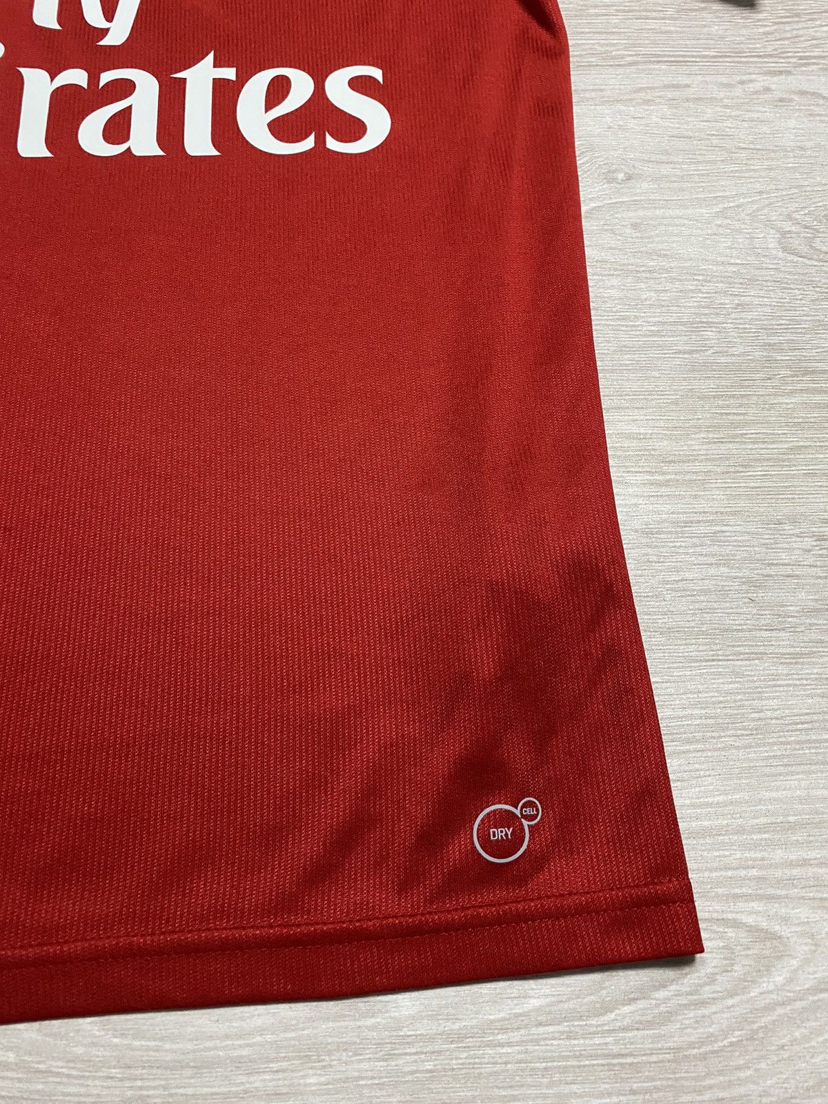 ARSNL PUMA ARSENAL Soccer Jersey Home away size S Size US S / EU 44-46 / 1 - 7 Thumbnail