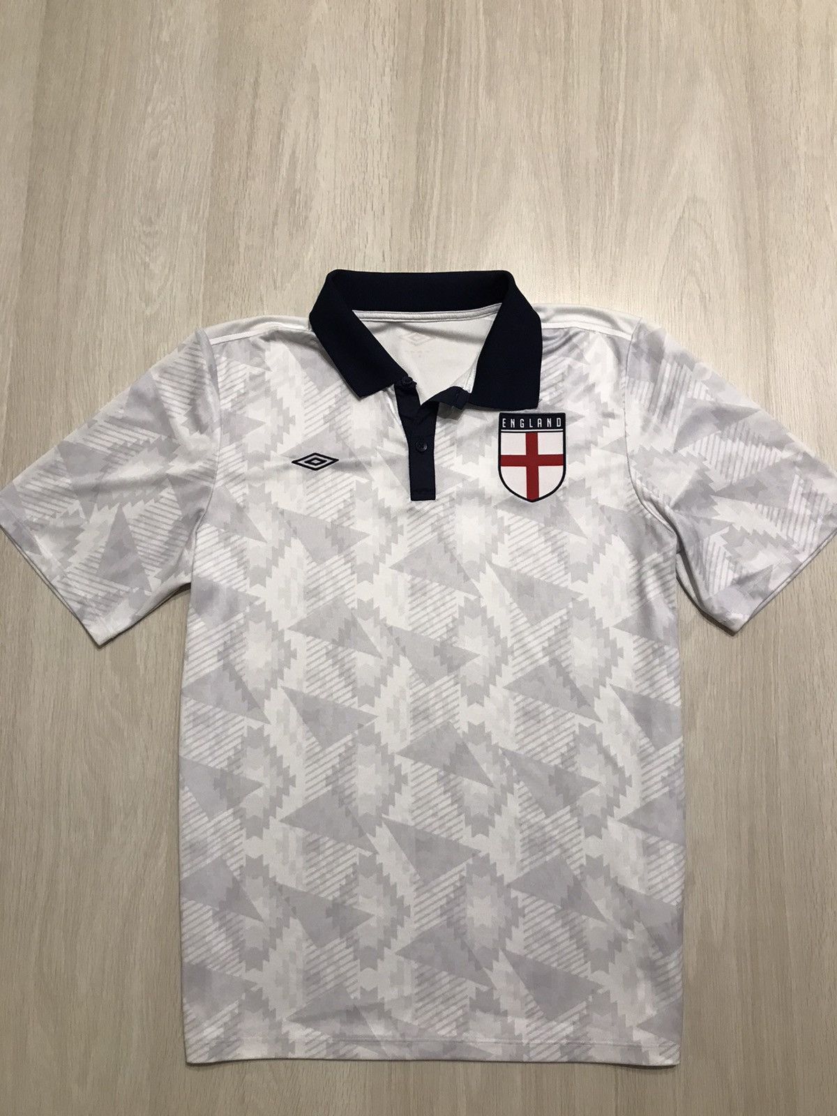 Umbro Umbro National team England jersey XL Size US XL / EU 56 / 4 - 1 Thumbnail