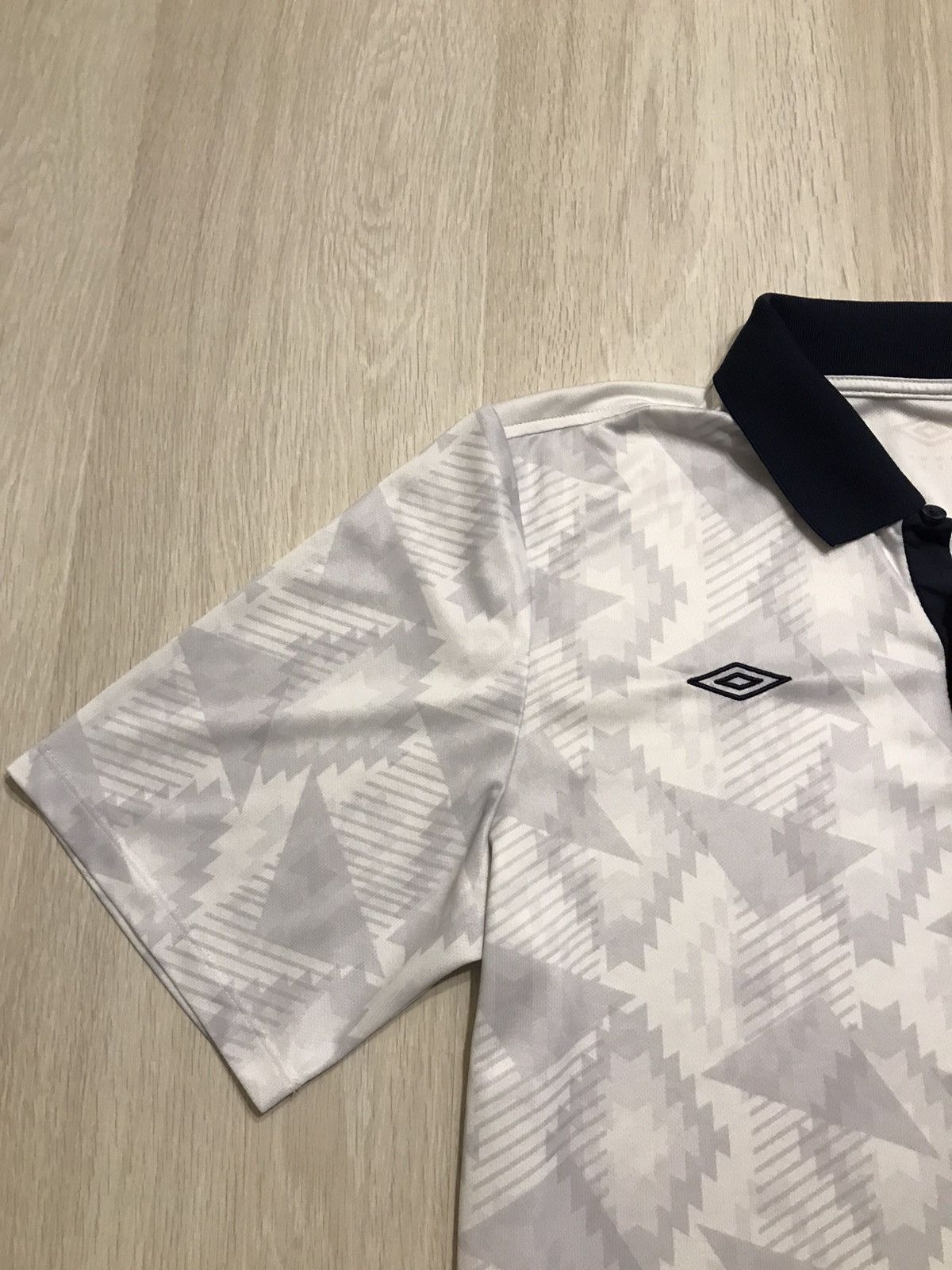 Umbro Umbro National team England jersey XL Size US XL / EU 56 / 4 - 3 Thumbnail