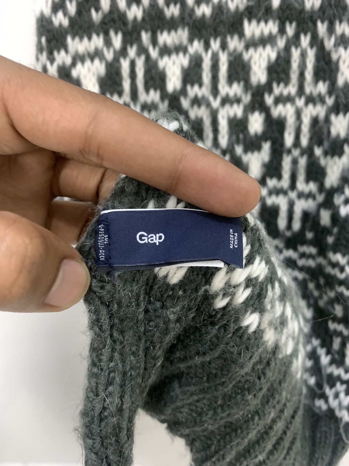 Gap × Other GAP Fair Isle Navajo Long Crochet Cable Knit Muffler Scarf Size ONE SIZE - 8 Thumbnail