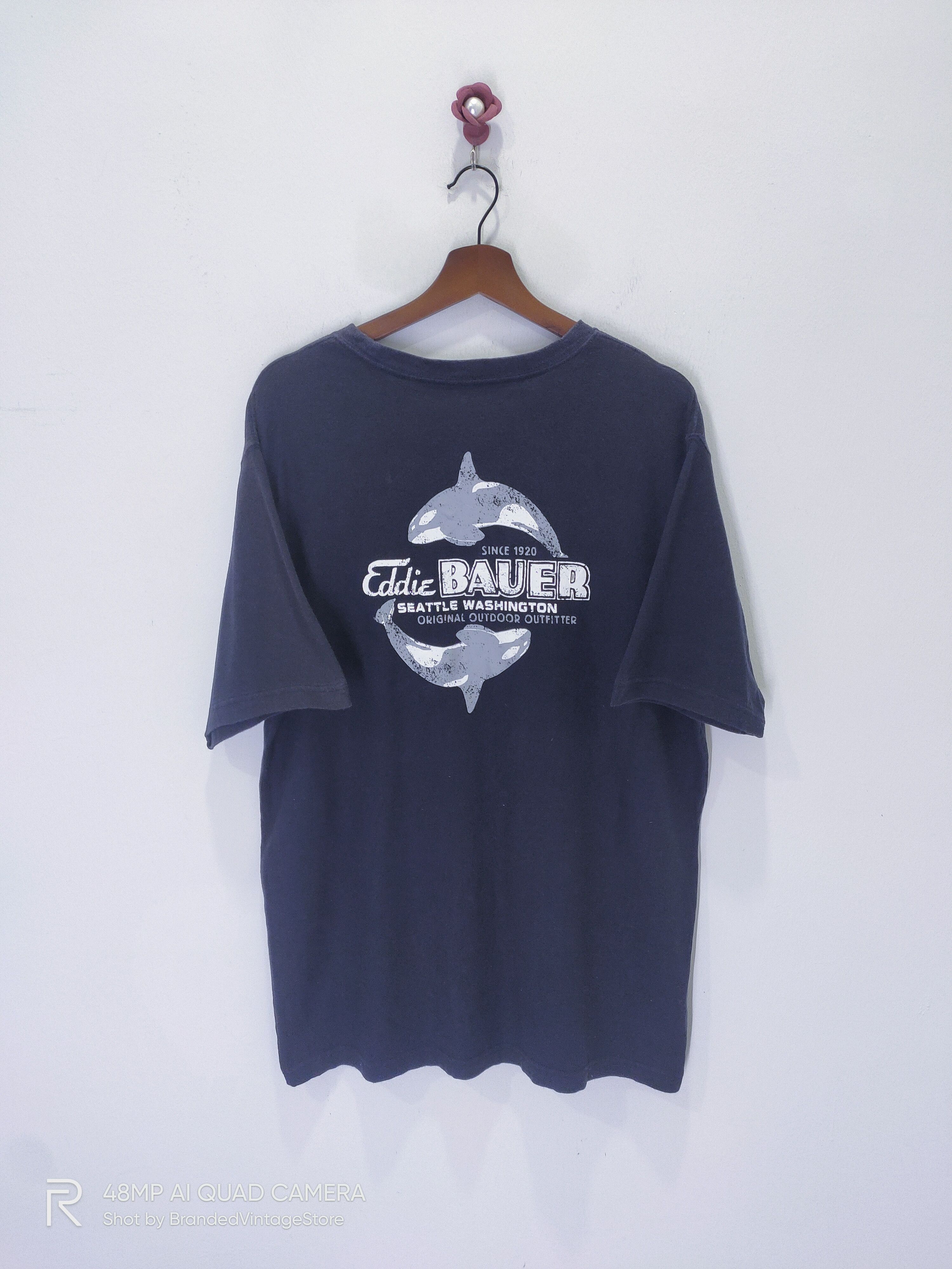 Eddie Bauer × Vintage Vintage EDDIE BAUER Outdoor Outfitter Whale Big Logo TShirt Size US XL / EU 56 / 4 - 1 Thumbnail