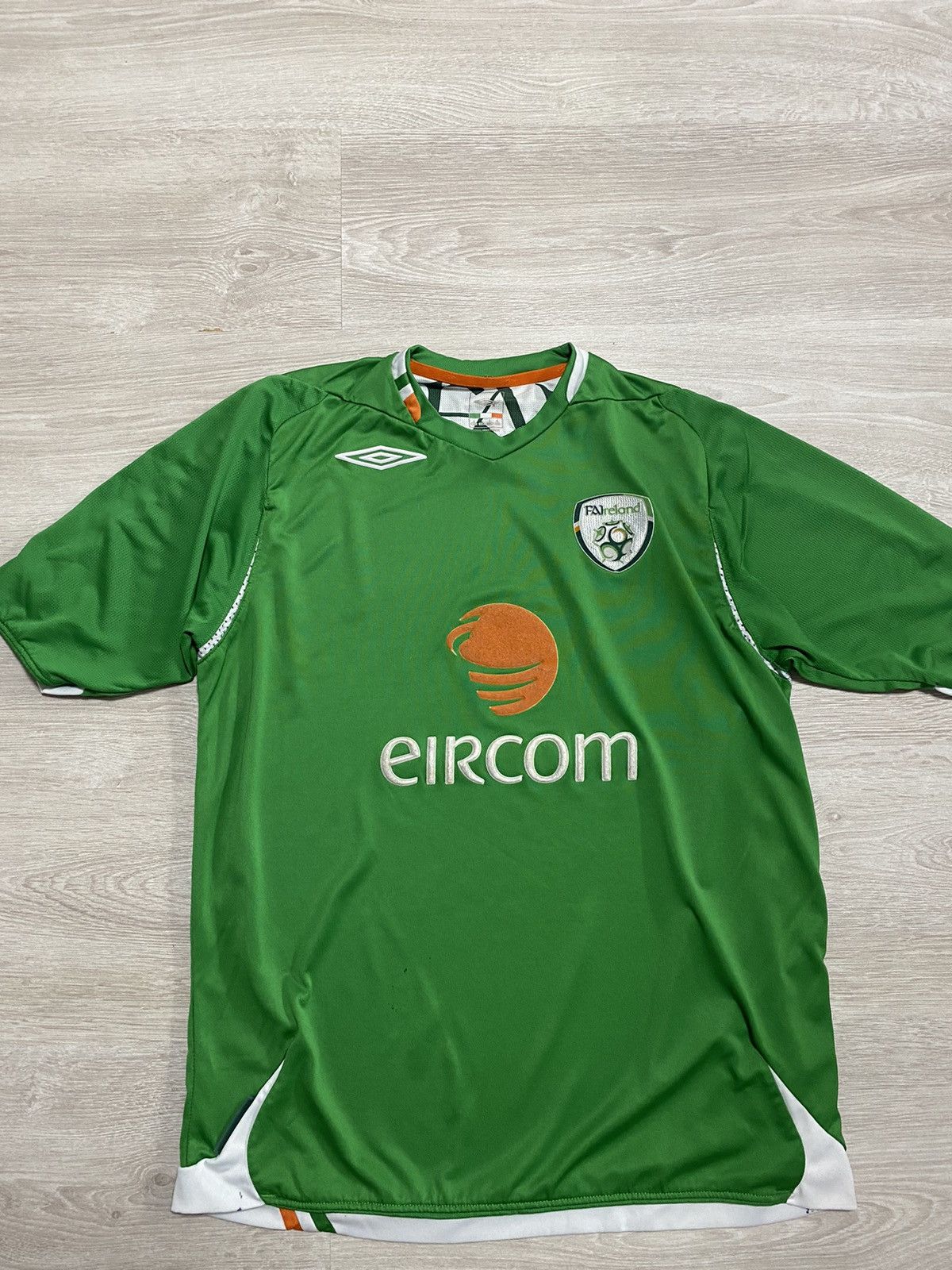 Umbro Republic of Ireland football shirt 2006 Soccer Jersey Tee Size US M / EU 48-50 / 2 - 2 Thumbnail