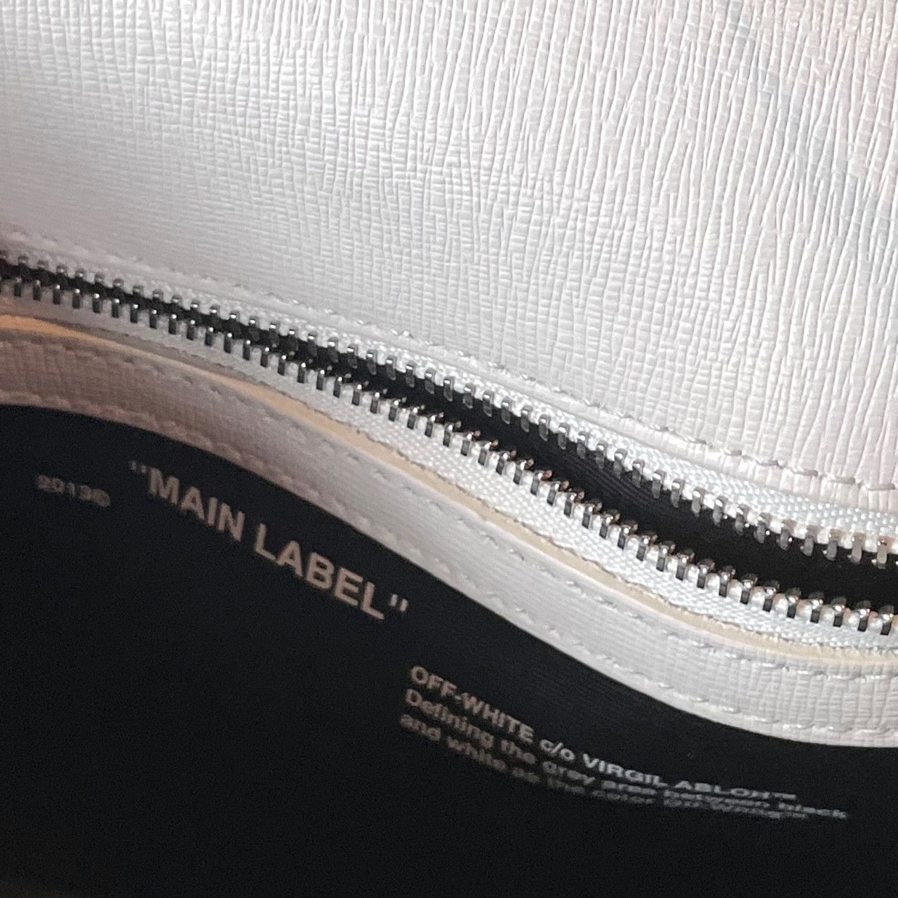 Off-White Off-White Virgil Abloh White Diagonals Binder Shoulder Bag Size ONE SIZE - 9 Thumbnail