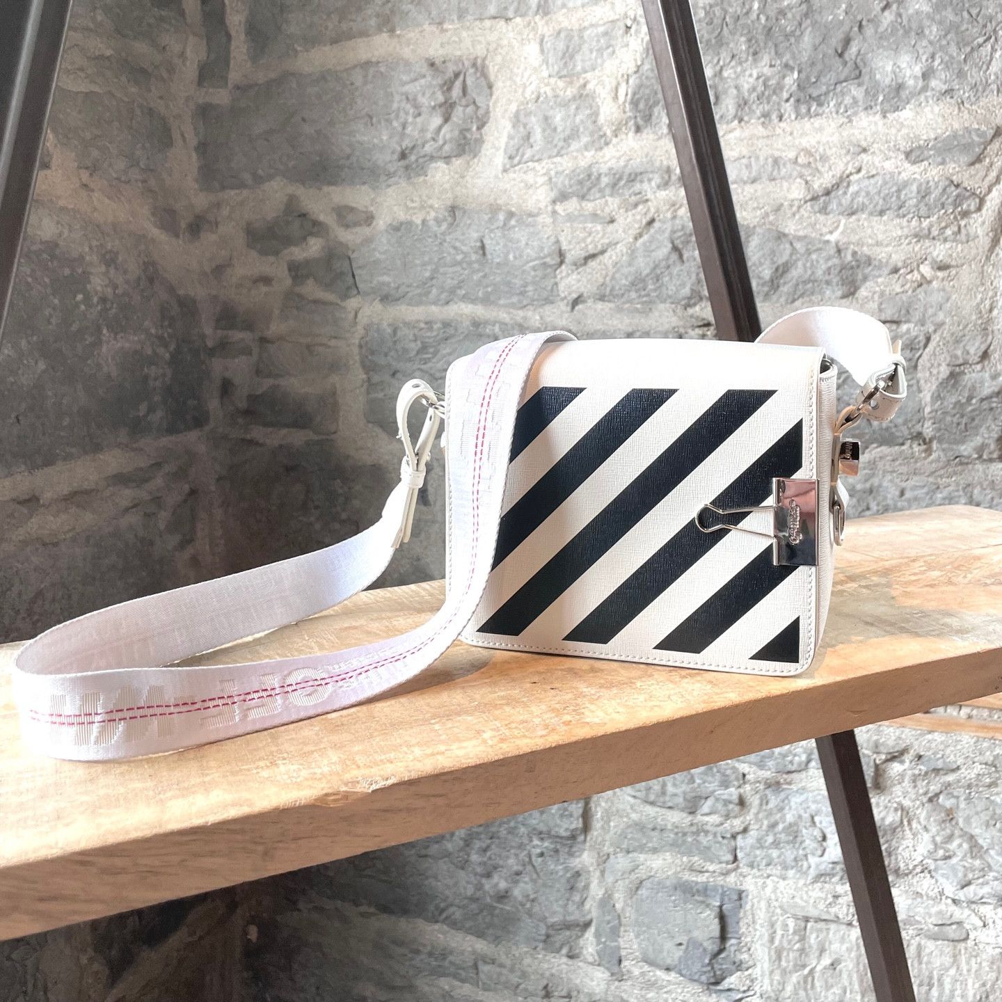 OffWhite OffWhite Virgil Abloh White Diagonals Binder Shoulder Bag
