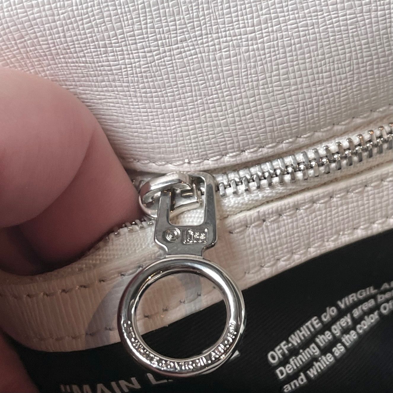 Off-White Off-White Virgil Abloh White Diagonals Binder Shoulder Bag Size ONE SIZE - 10 Thumbnail