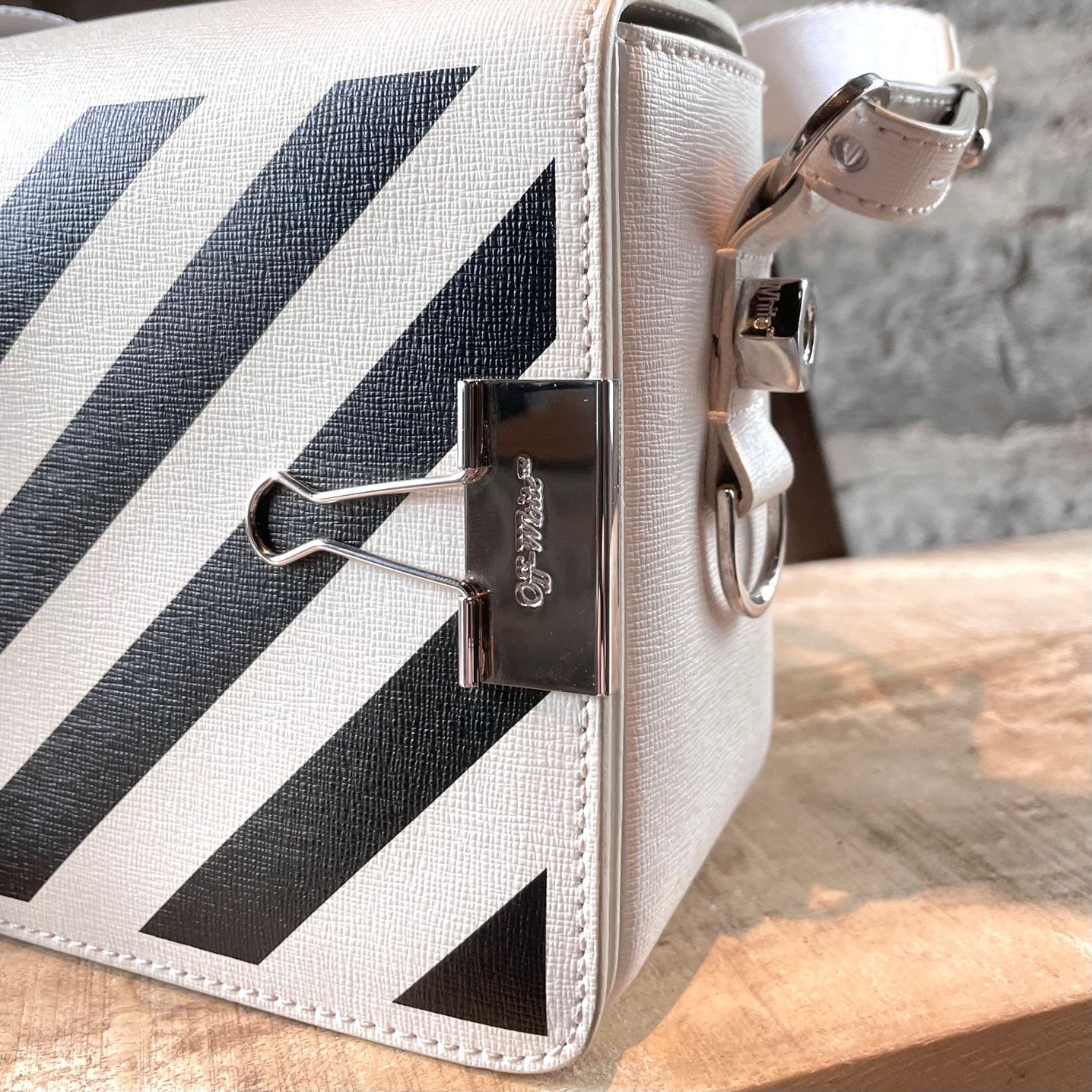 Off-White Off-White Virgil Abloh White Diagonals Binder Shoulder Bag Size ONE SIZE - 2 Thumbnail