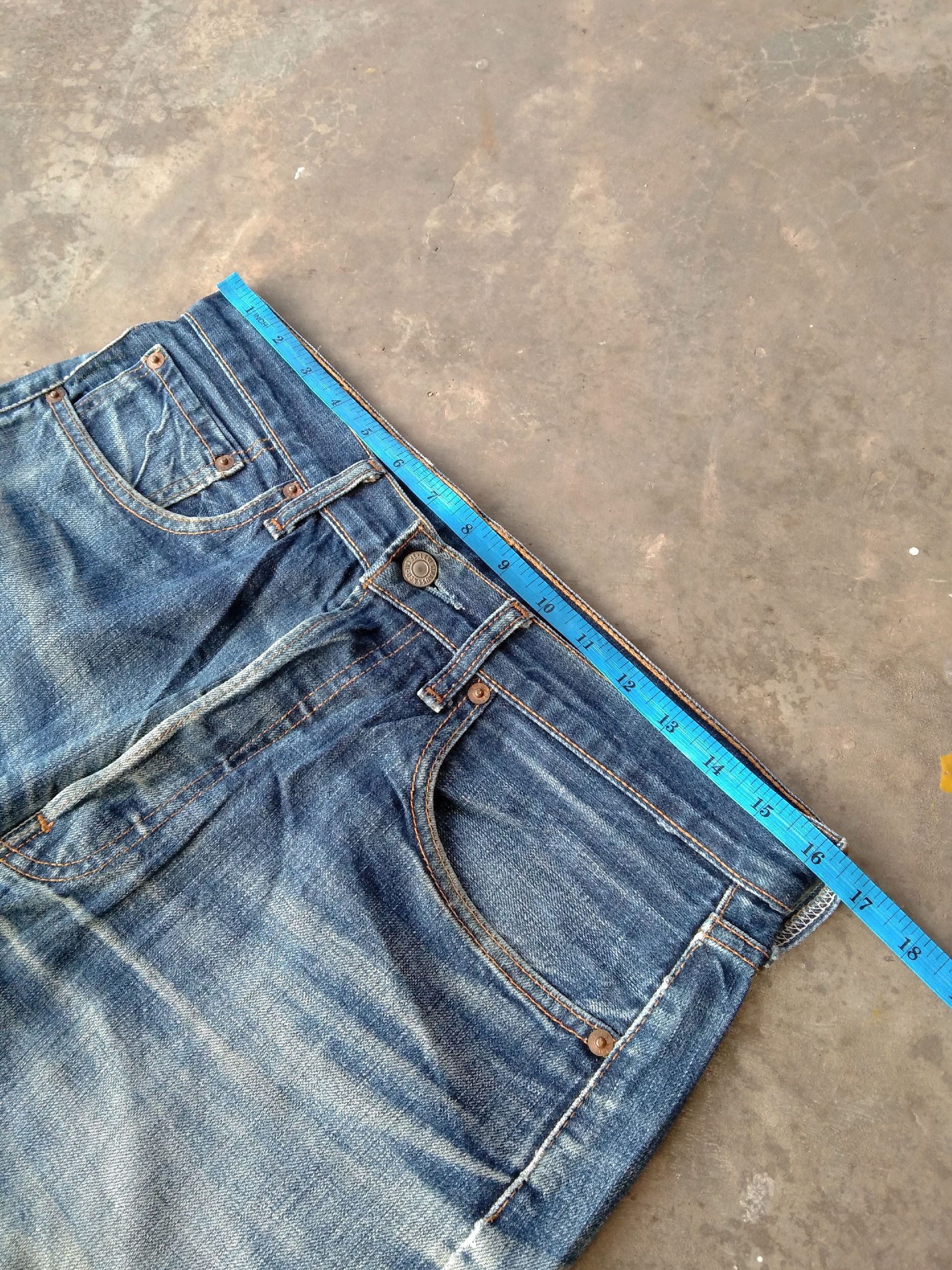 Levi's 90s Vintage Levis 501 Released Hem Distressed Jeans 32x30 Size US 32 / EU 48 - 6 Thumbnail
