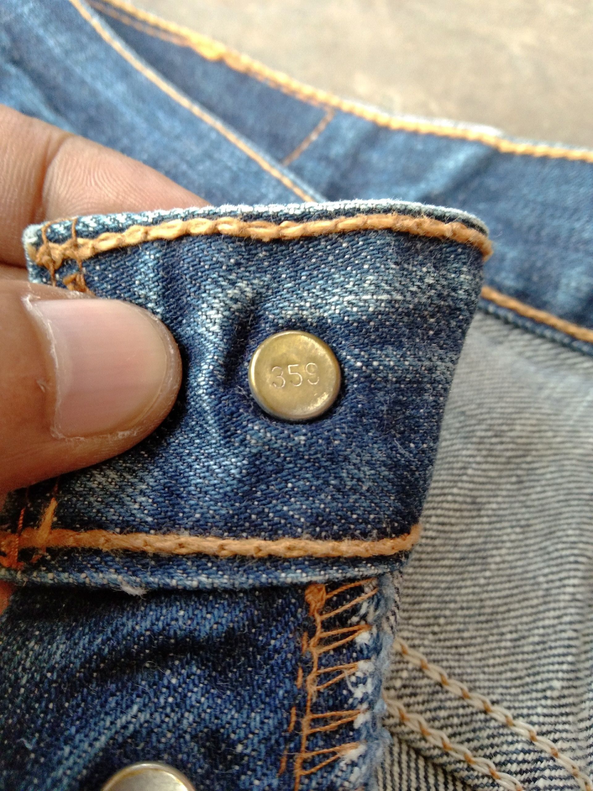 Levi's 90s Vintage Levis 501 Released Hem Distressed Jeans 32x30 Size US 32 / EU 48 - 8 Thumbnail