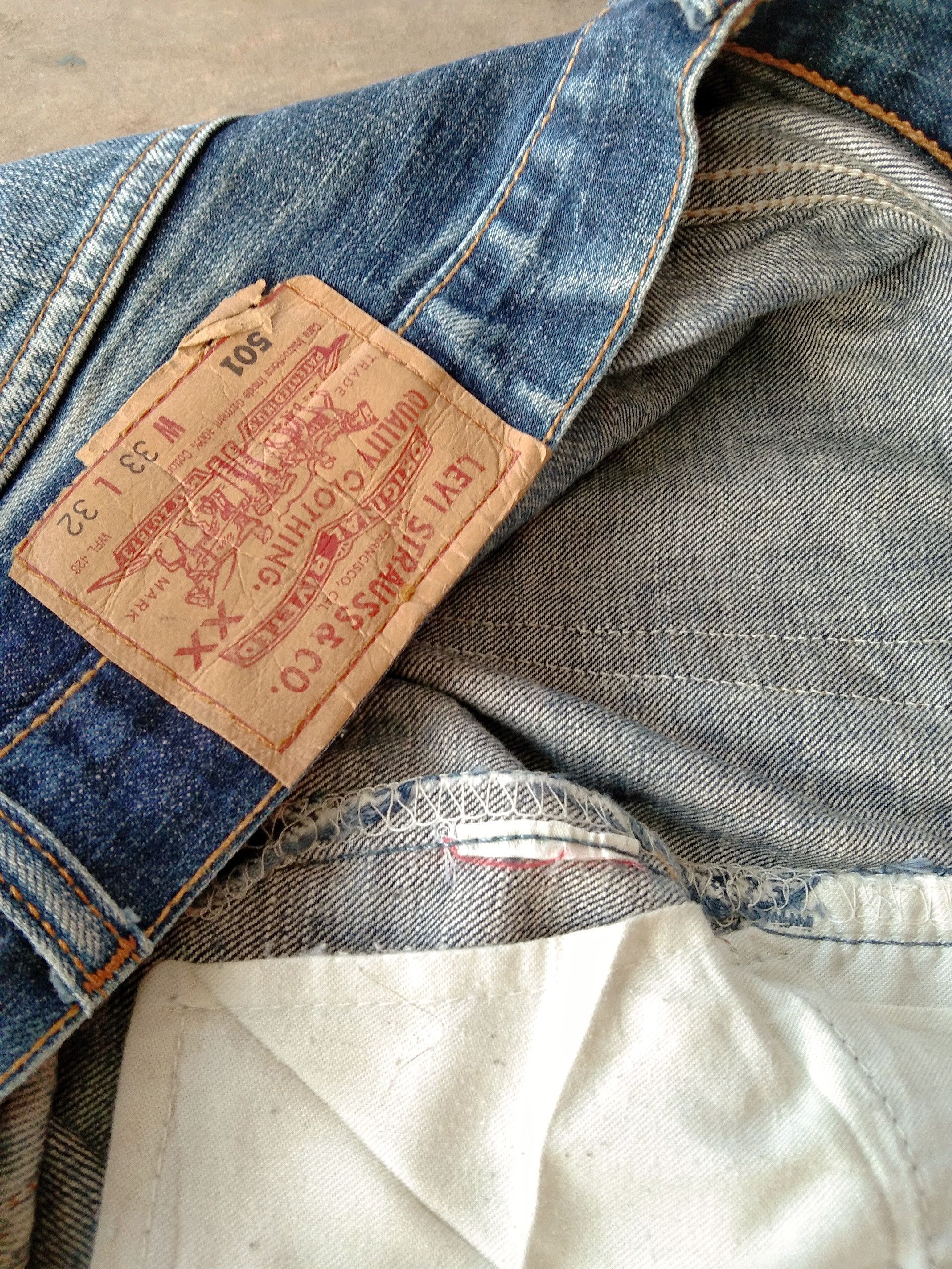 Levi's 90s Vintage Levis 501 Released Hem Distressed Jeans 32x30 Size US 32 / EU 48 - 9 Thumbnail