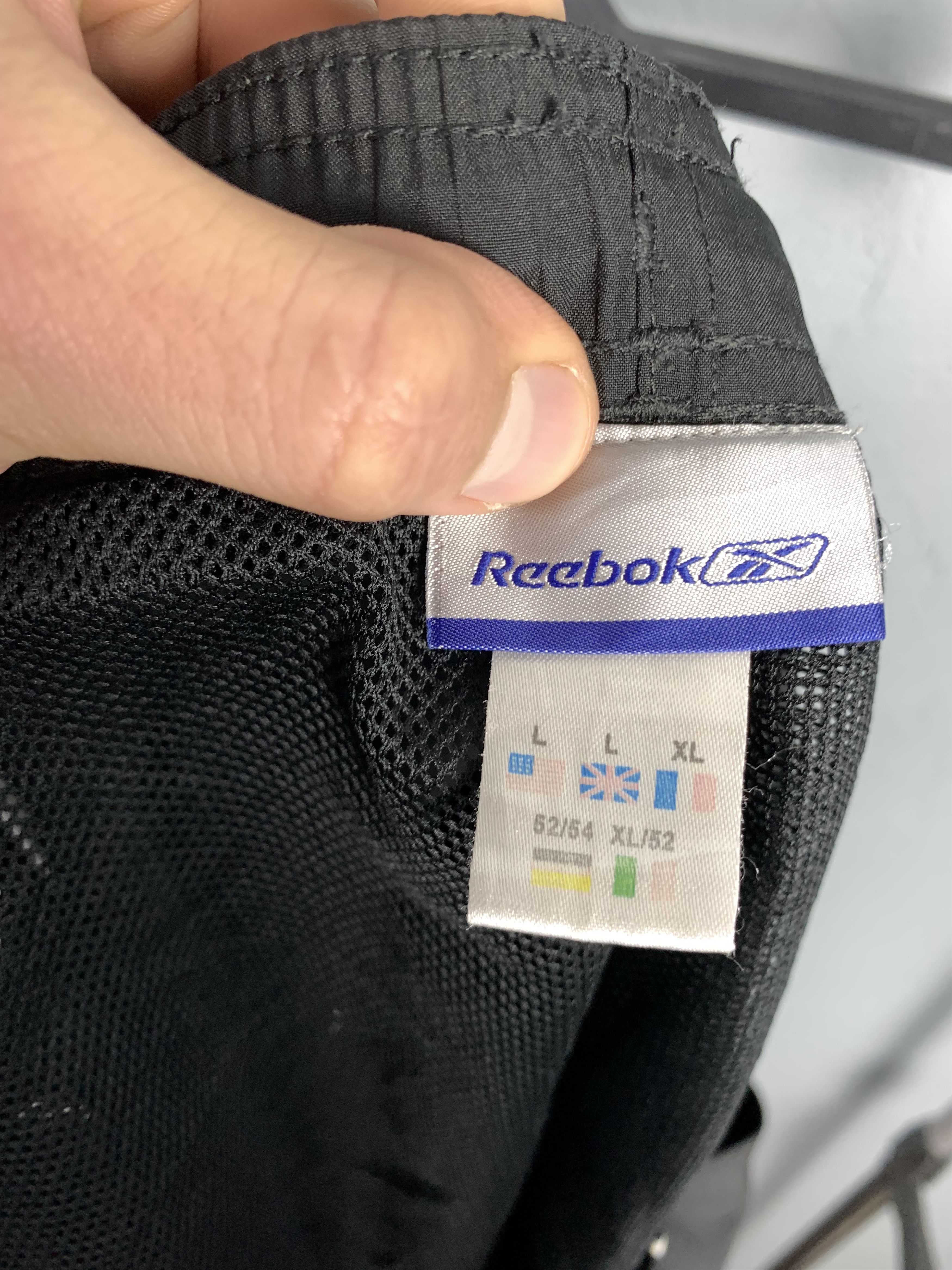 Reebok × Vintage Vintage Reebok Mens Nylon Shorts Y2K Size US 34 / EU 50 - 5 Thumbnail