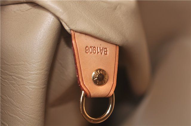 Louis Vuitton Gold Monogram Duffle Bag Size ONE SIZE - 14 Thumbnail