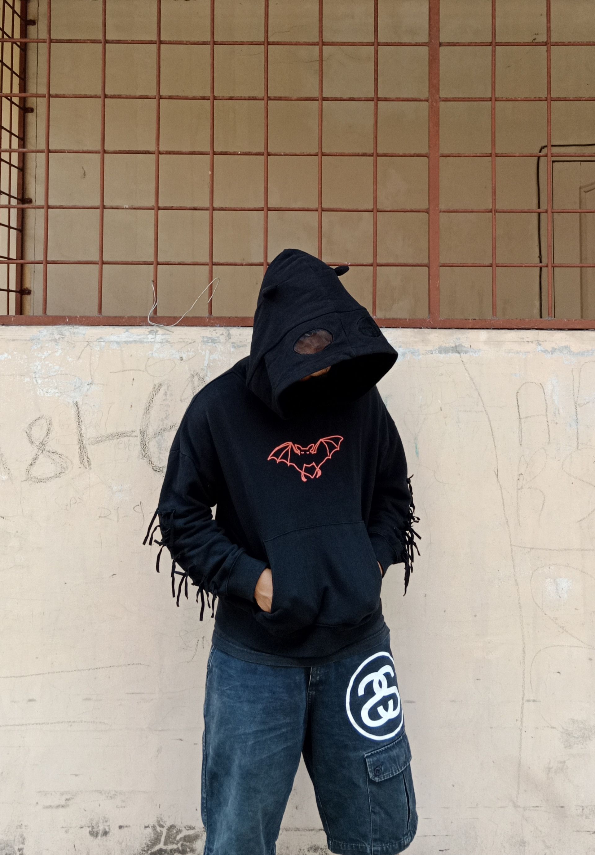 Japanese Brand Kenshi Yonezu Bat Komori Cropped Hoodie Size M / US 6-8 / IT 42-44 - 5 Thumbnail