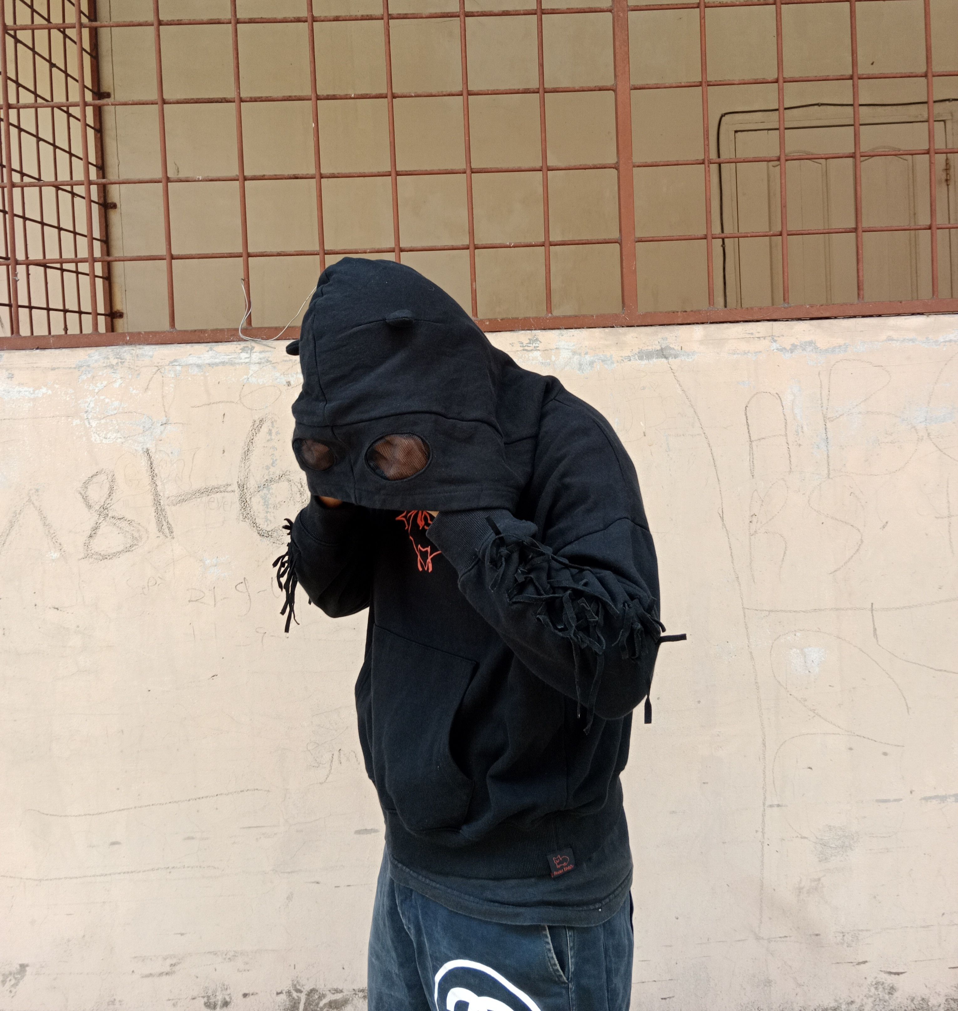 Japanese Brand Kenshi Yonezu Bat Komori Cropped Hoodie Size M / US 6-8 / IT 42-44 - 6 Thumbnail