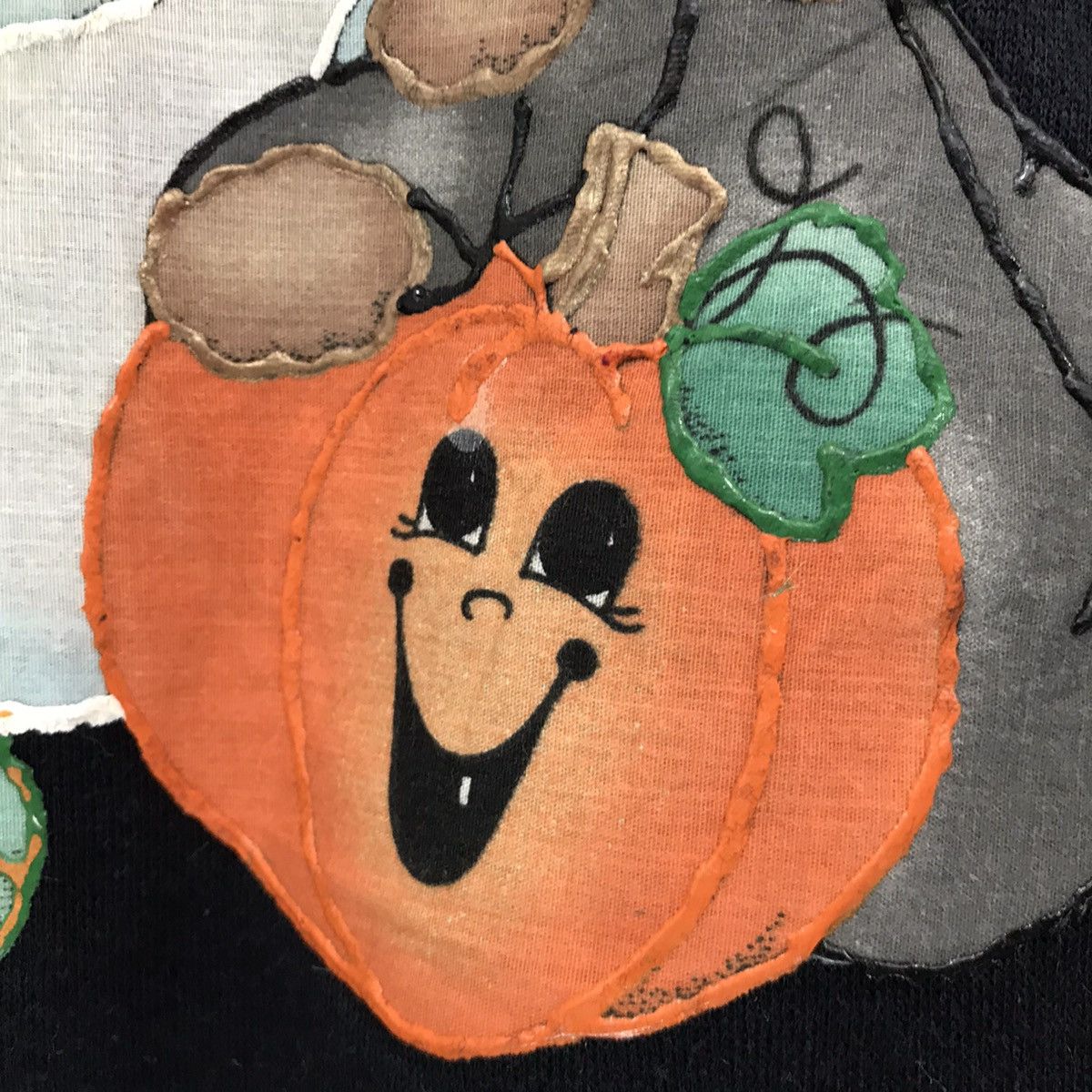 Hanes × Vintage Vintage Halloween Sweatshirt Big Logo Halloween Costume Size US L / EU 52-54 / 3 - 4 Thumbnail