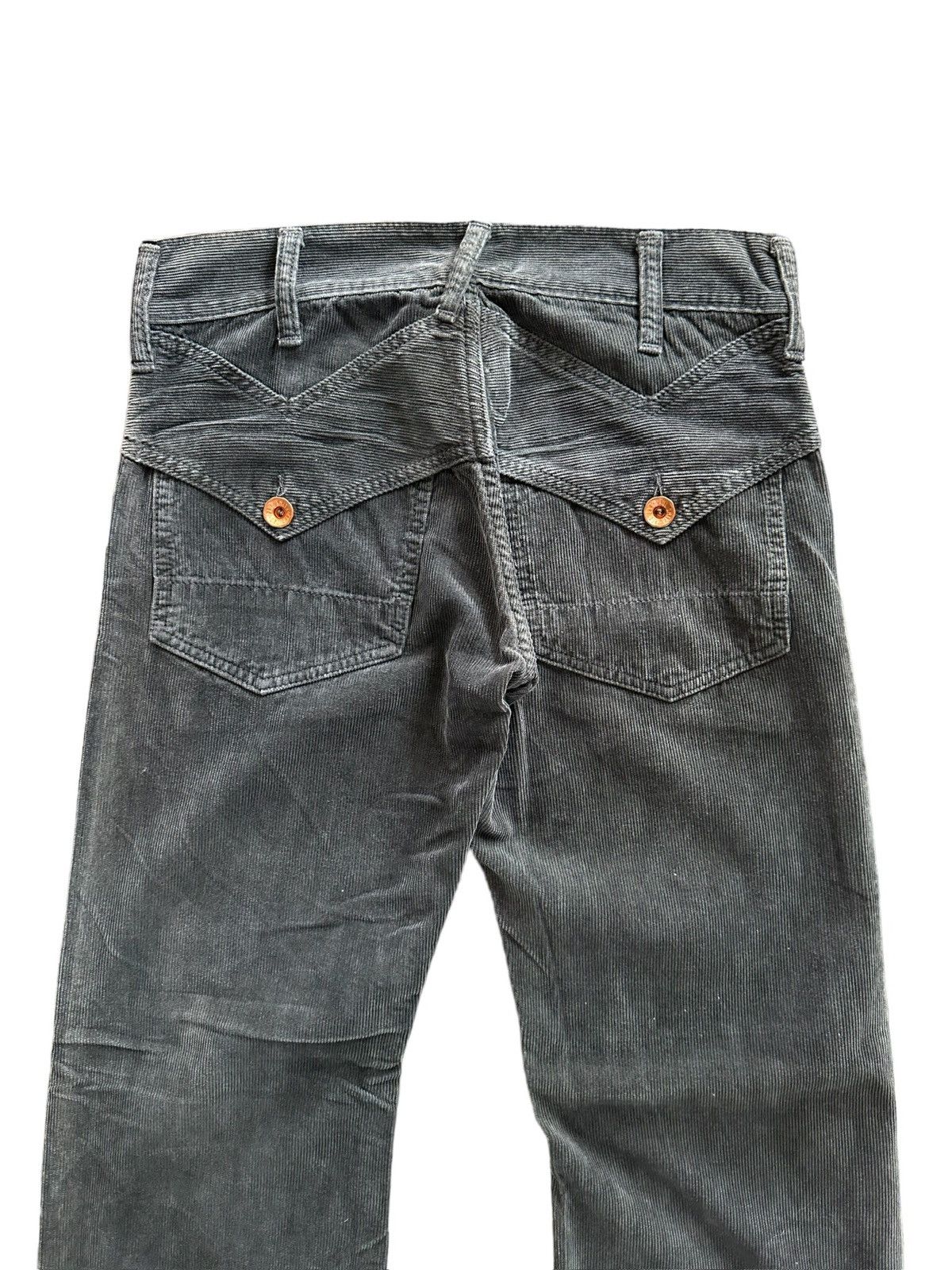 Paul Smith Red Ear 00's Paul Smith Red Ear Japan corduroy flared pant Size US 30 / EU 46 - 7 Thumbnail