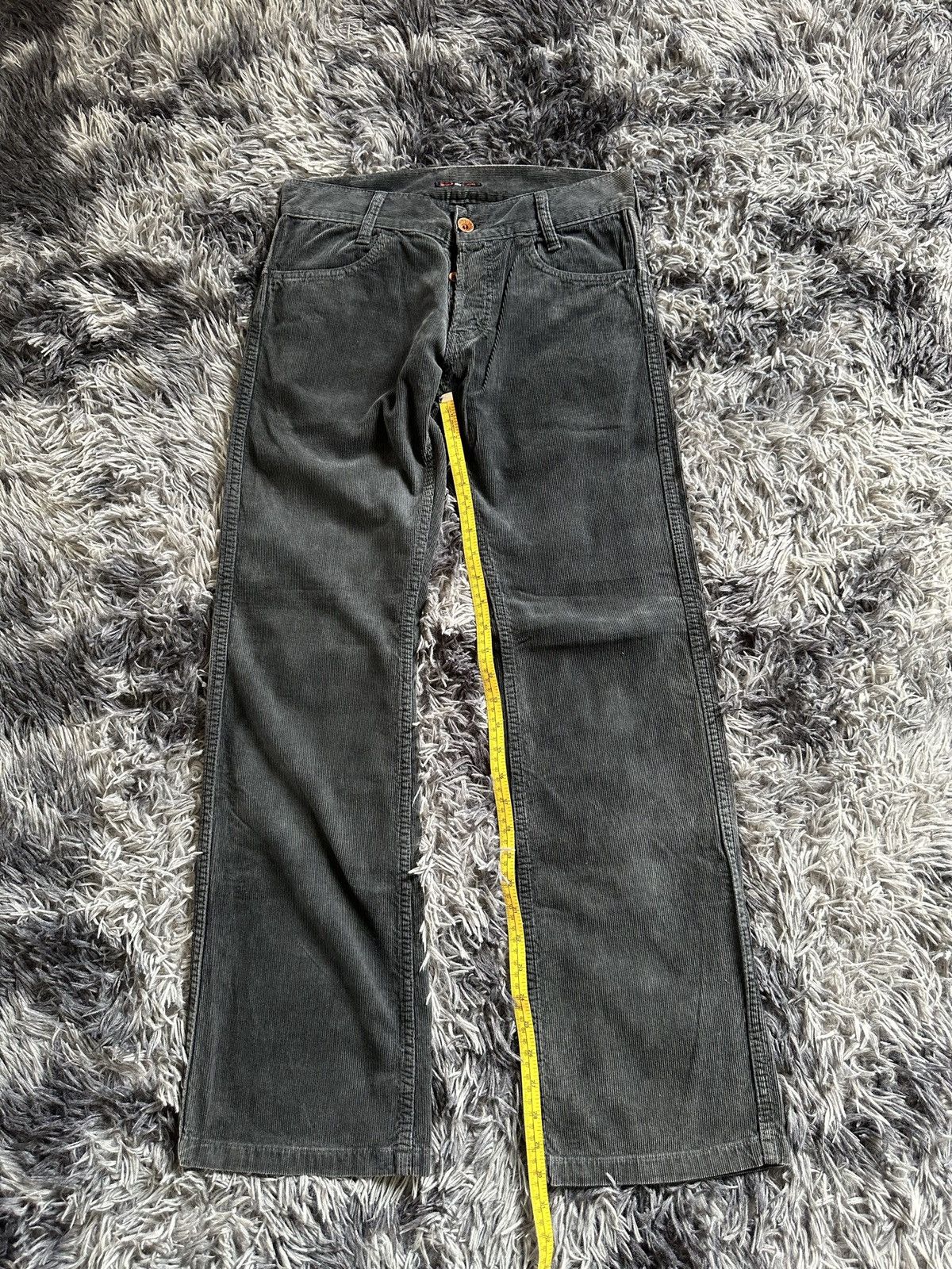 Paul Smith Red Ear 00's Paul Smith Red Ear Japan corduroy flared pant Size US 30 / EU 46 - 16 Thumbnail