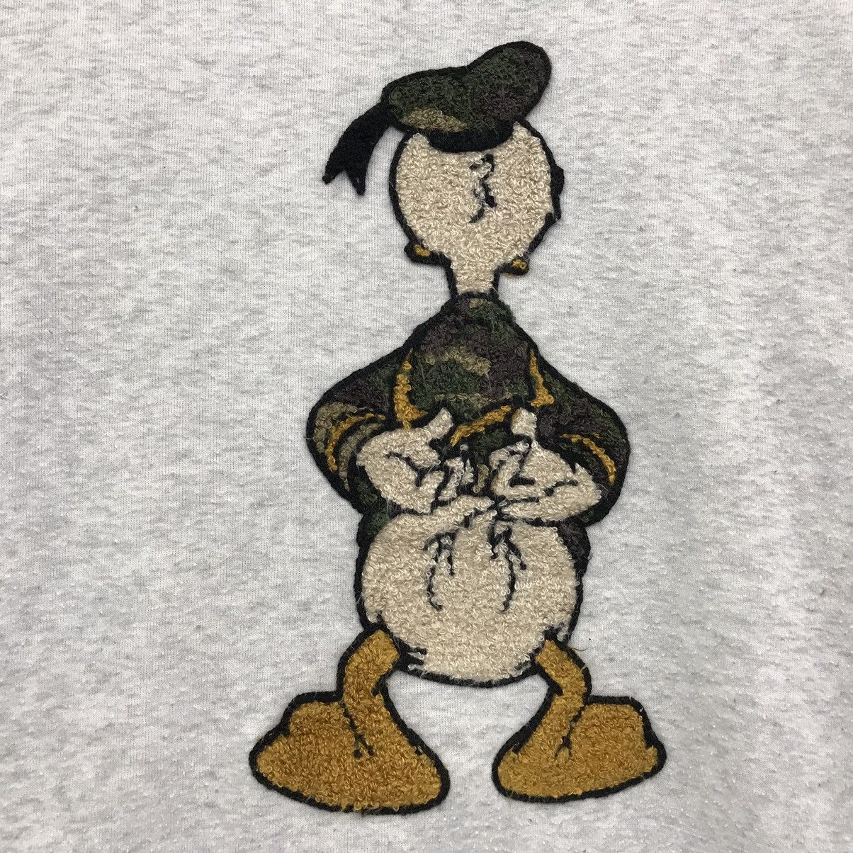Cartoon Network × Disney × Vintage Vintage Disney Cartoon Donald Duck Camo Design Sweatshirt Size US S / EU 44-46 / 1 - 2 Thumbnail