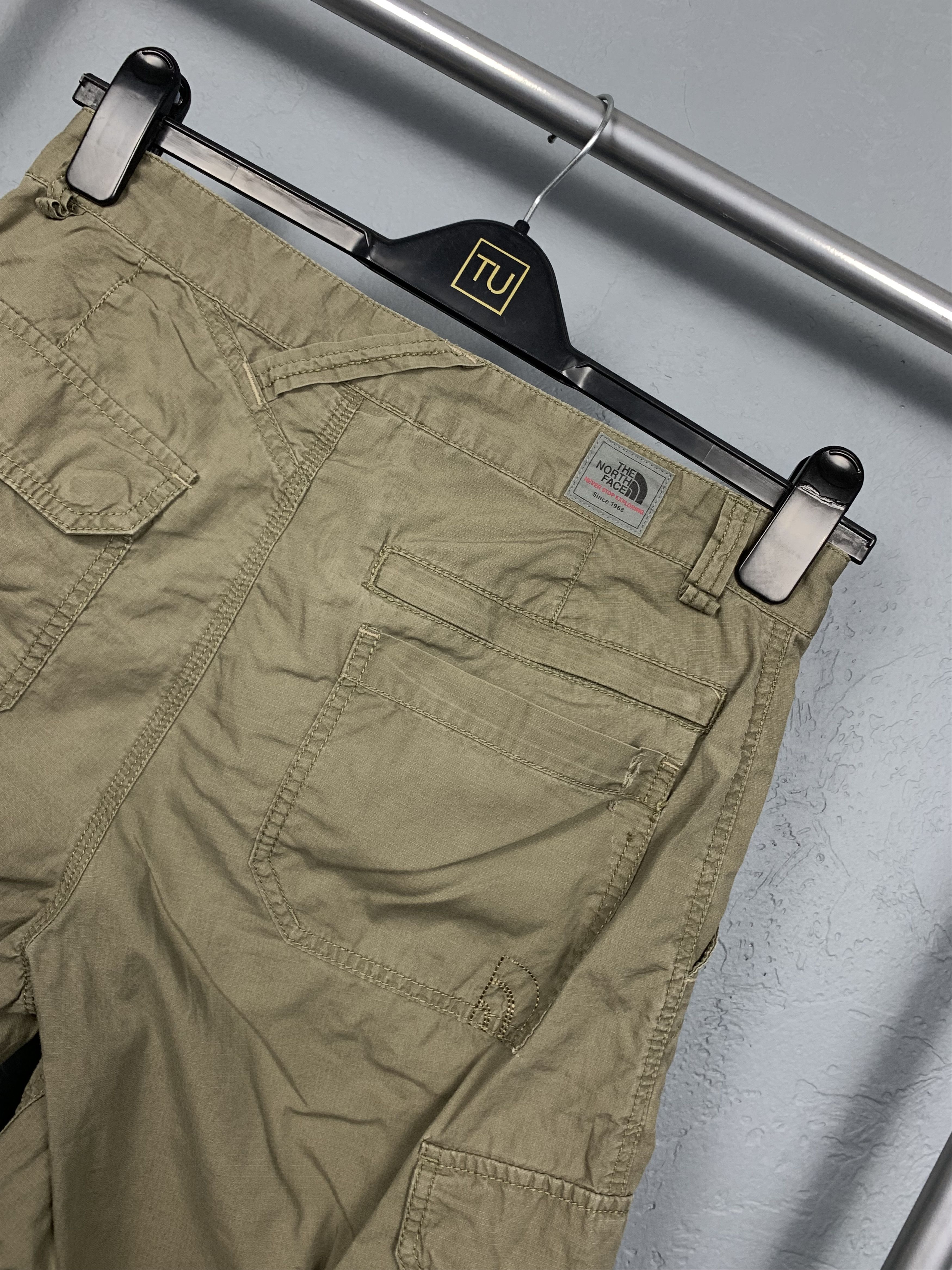 The North Face × Vintage The North Face TNF Mens Cargo Shorts Size US 30 / EU 46 - 2 Thumbnail