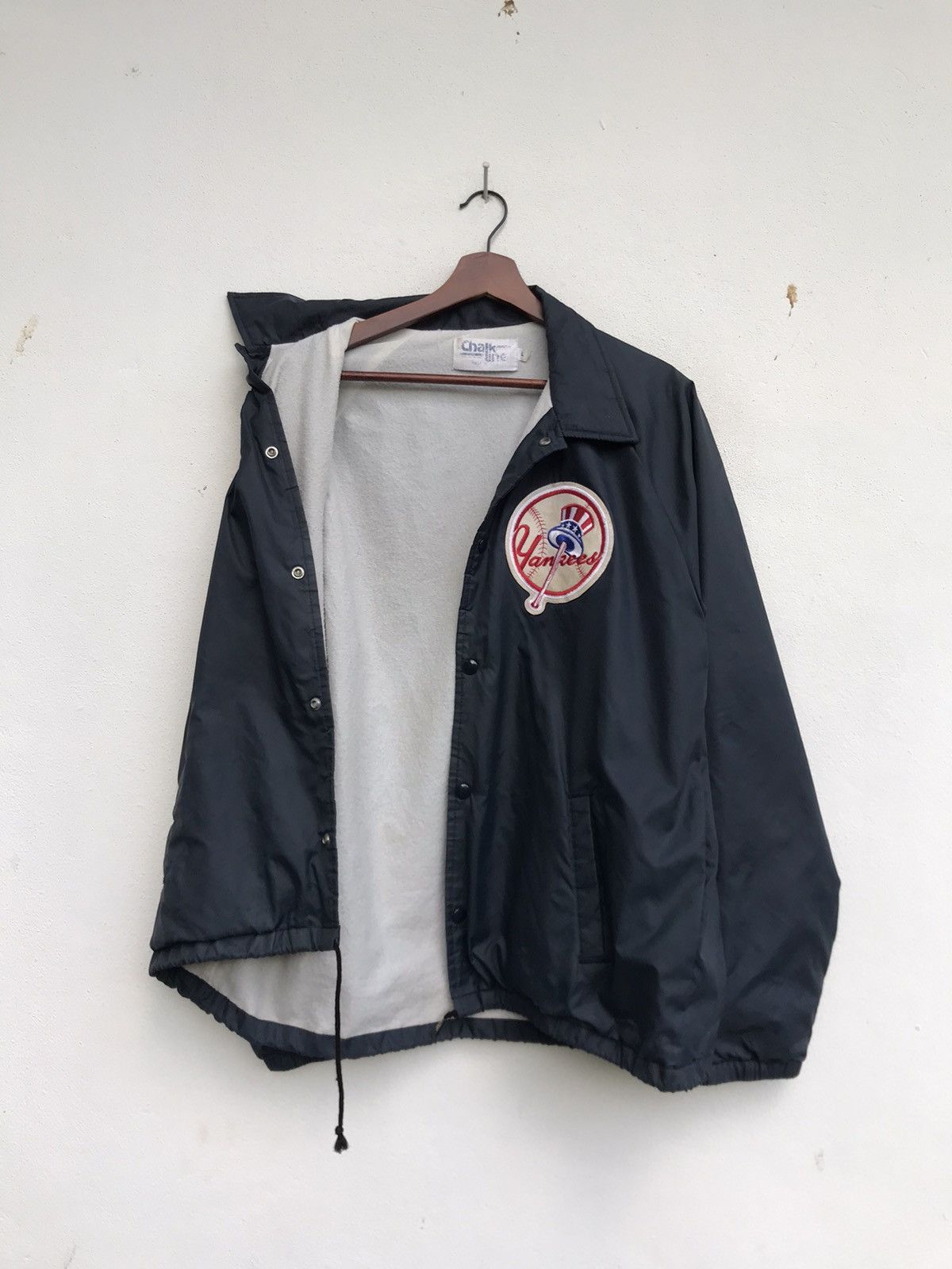 New York Yankees Vintage 80s Yankees Chalk Line USA Big Logo Coach Iacket Size US L / EU 52-54 / 3 - 3 Thumbnail
