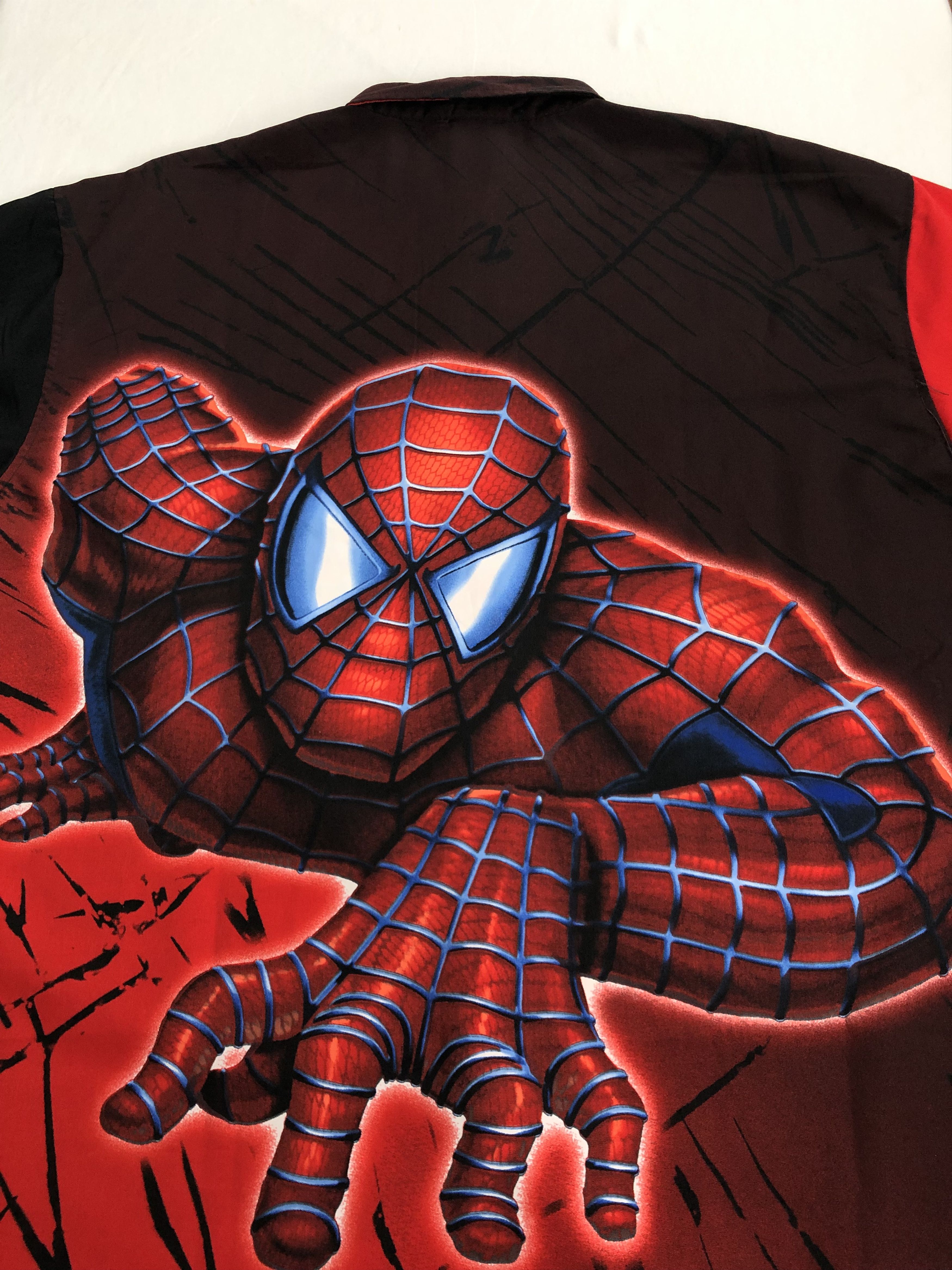 DC Comics Vintage 2002 Spider-man shirt (Captain America Iron Man) Size US XL / EU 56 / 4 - 6 Thumbnail