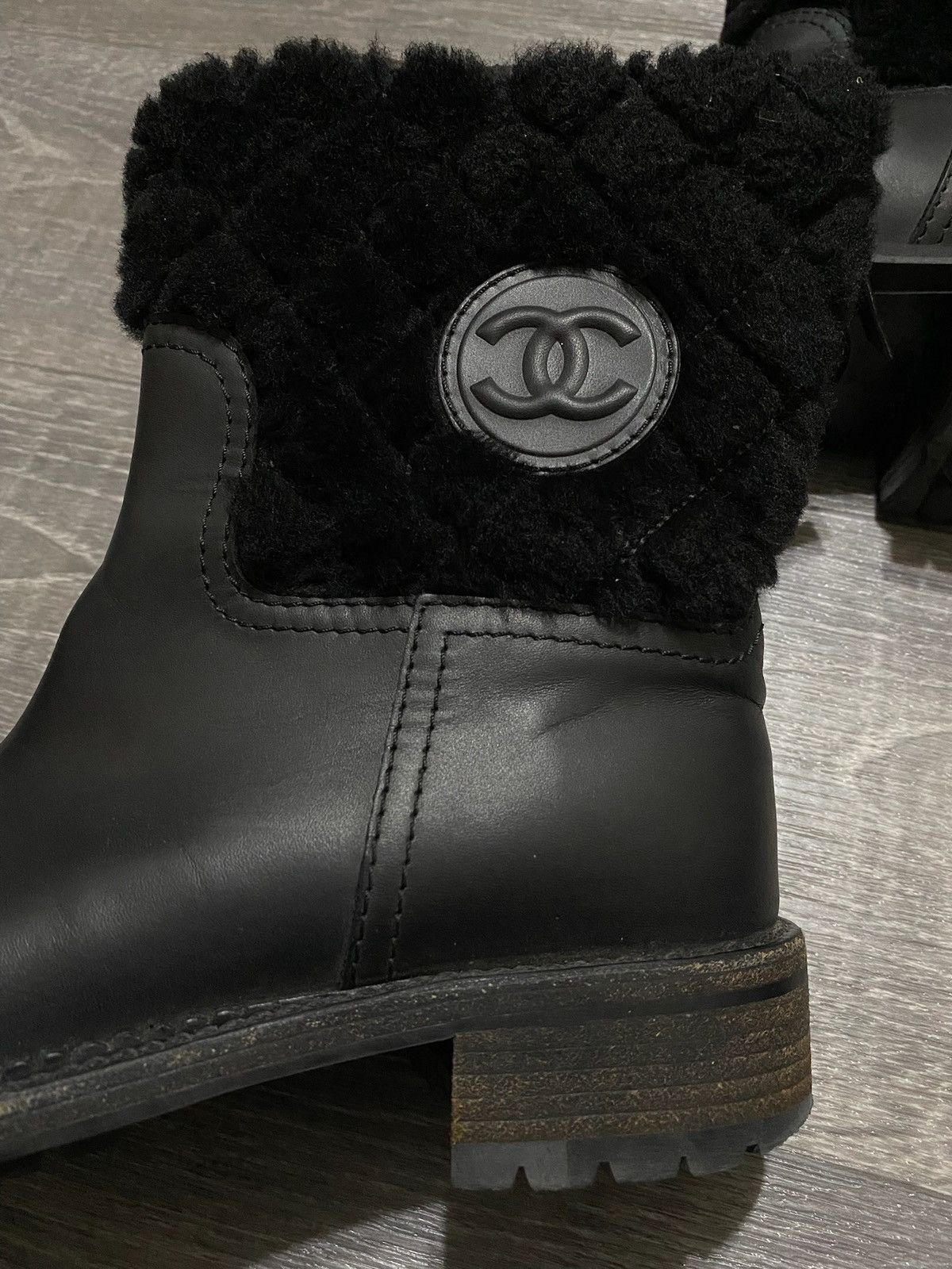 Chanel Chanel Women’s Ankle Fur Boots Size US 7 / IT 37 - 6 Thumbnail