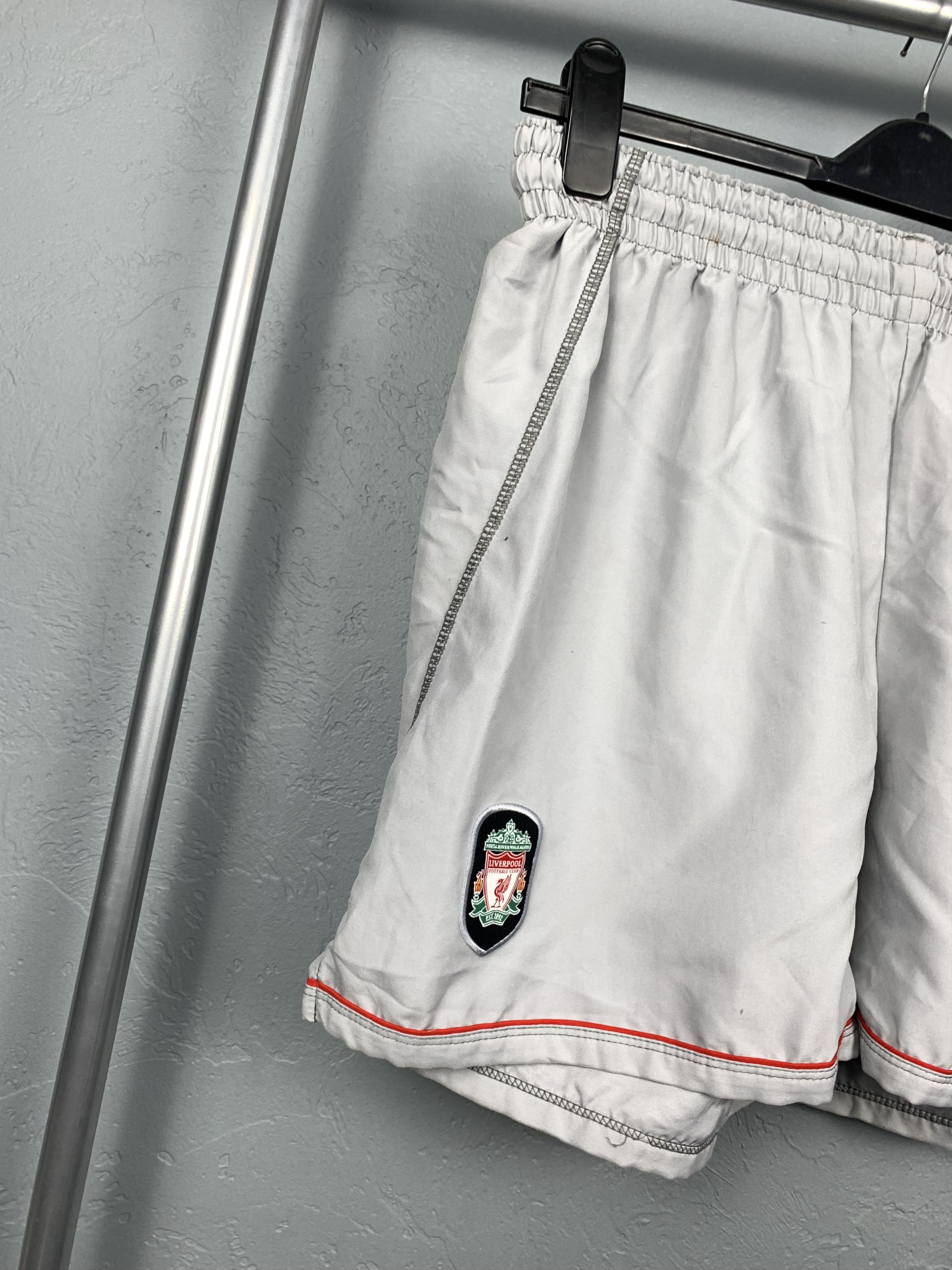 Reebok Vintage Reebok Liverpool Mens Shorts Y2K Size US 32 / EU 48 - 3 Thumbnail