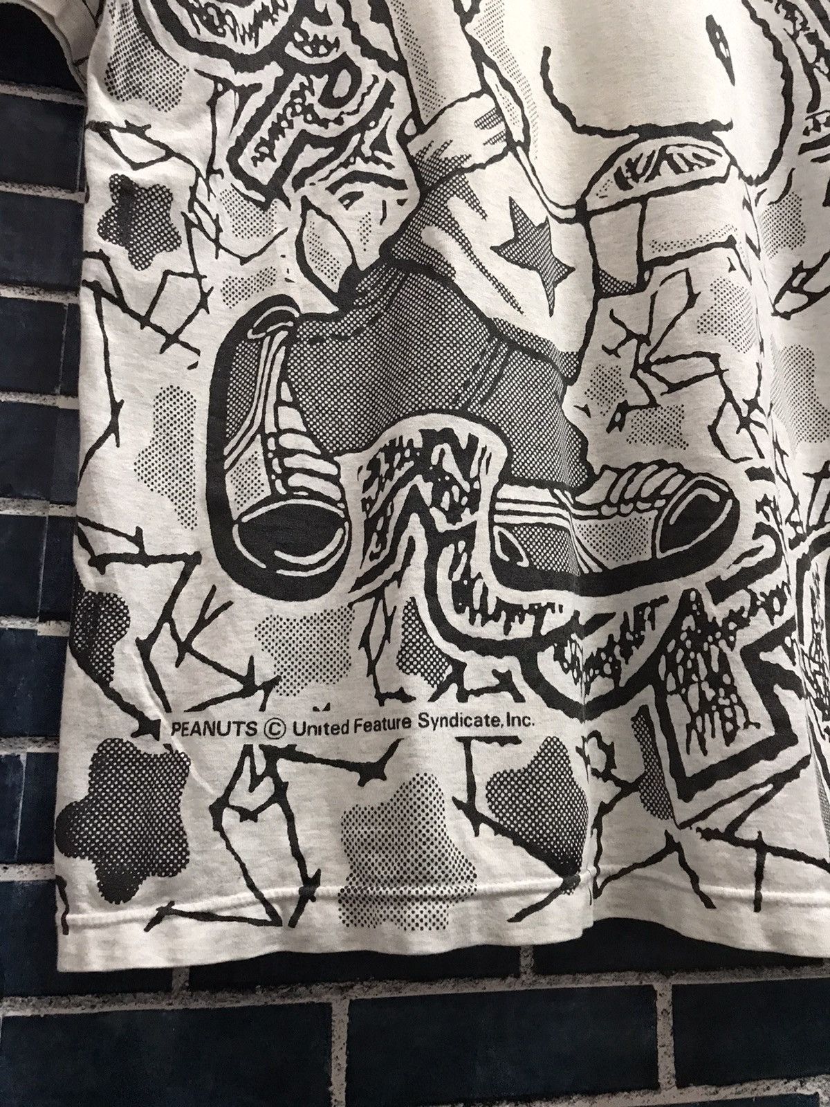 Peanuts × Vintage Vintage 90’s Peanuts Snoopy All Over Print Tshirt Size US M / EU 48-50 / 2 - 9 Thumbnail