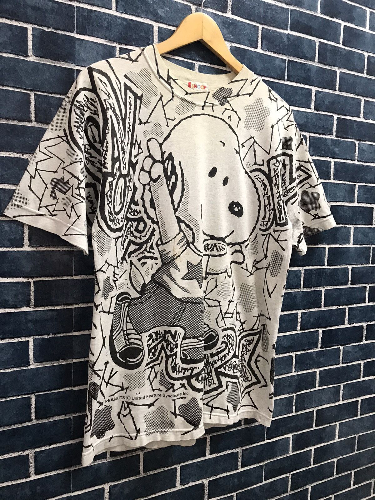 Peanuts × Vintage Vintage 90’s Peanuts Snoopy All Over Print Tshirt Size US M / EU 48-50 / 2 - 3 Thumbnail