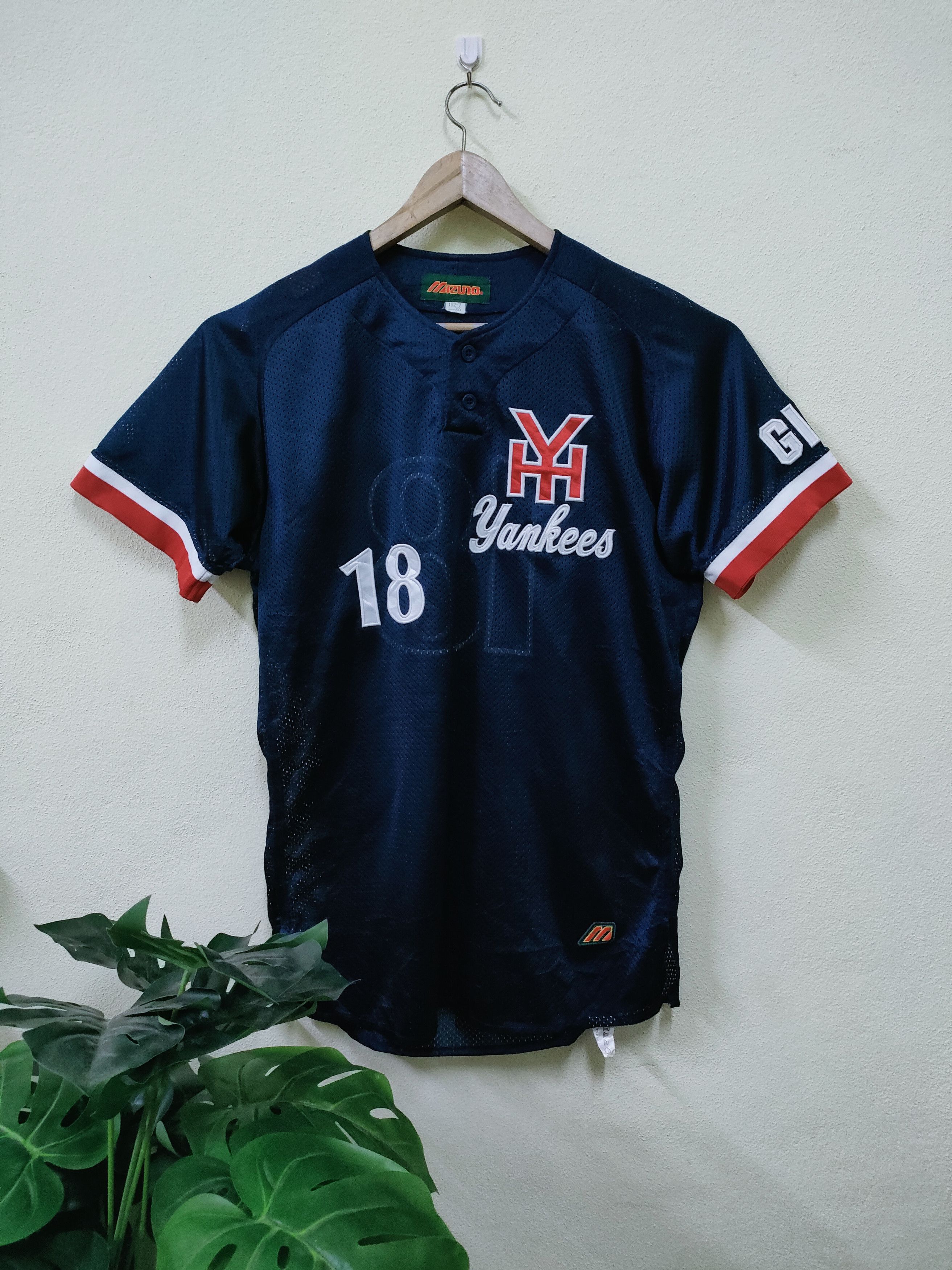 MLB Yankees Baseball Jersey By Mizuno Size US M / EU 48-50 / 2 - 1 Thumbnail