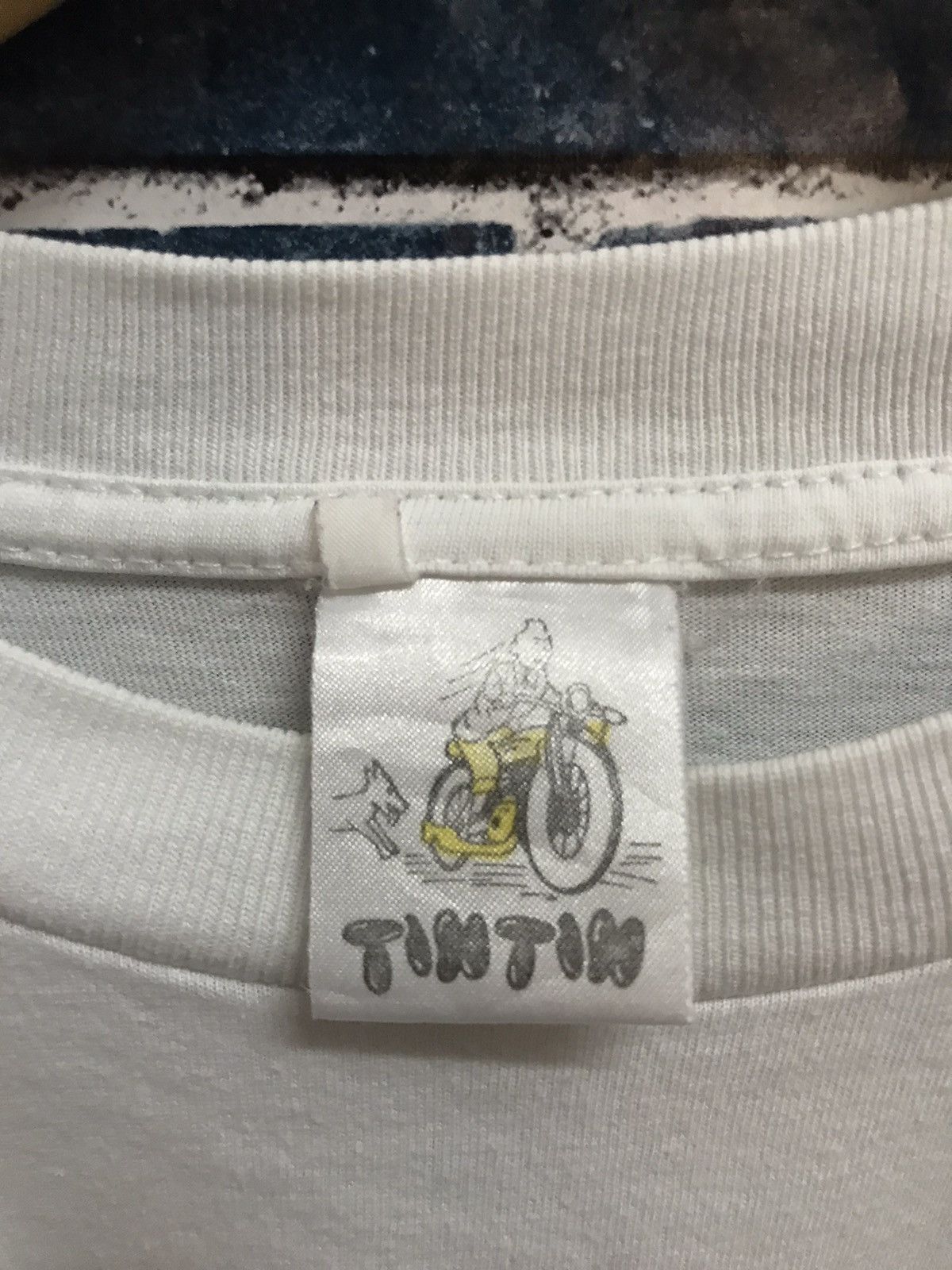 Cartoon Network × Vintage Vintage 90’s TinTin Prisoners Of The Sun Big Print tee Size US L / EU 52-54 / 3 - 11 Thumbnail
